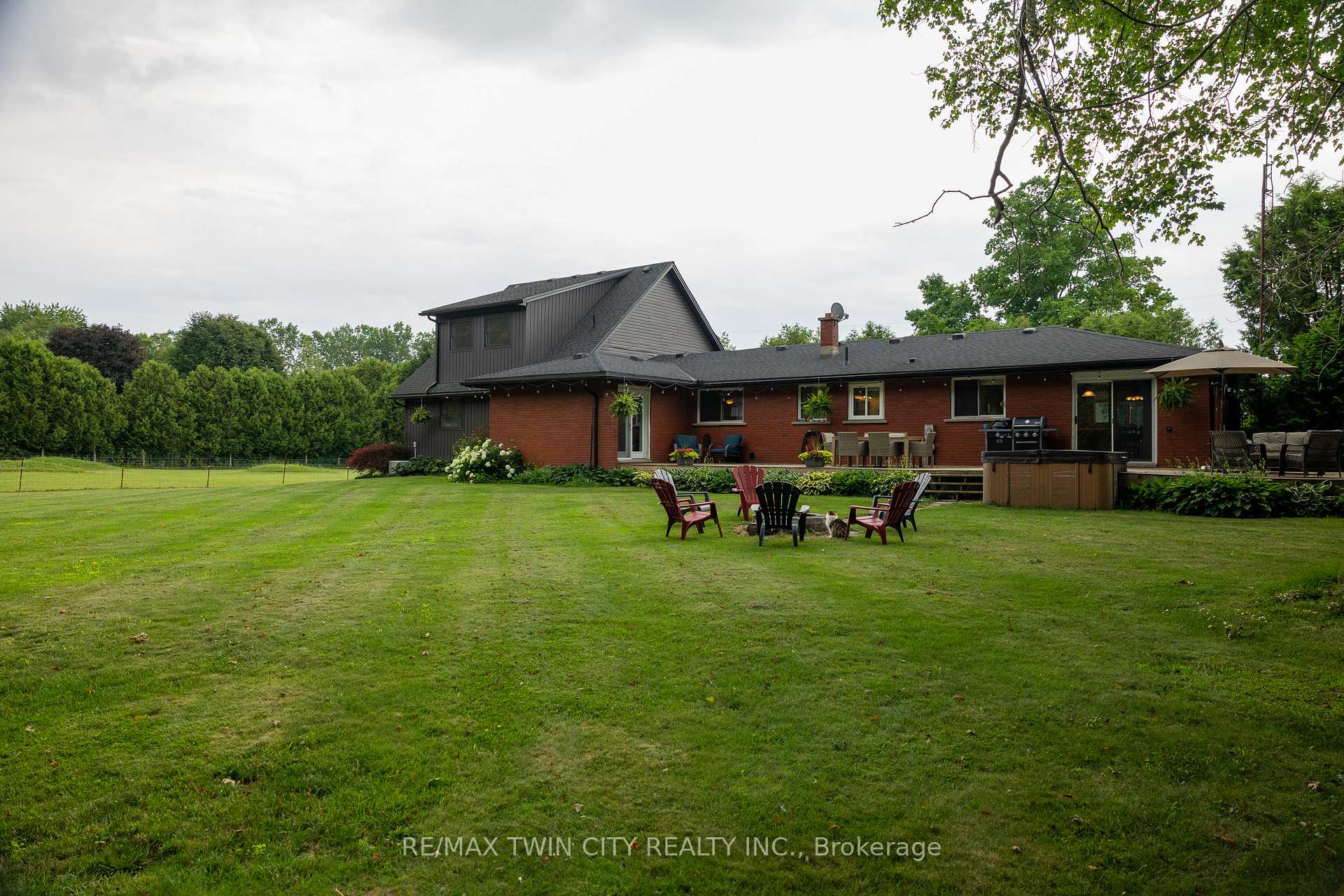 Photo 6 of 54 Fifth Concession Road, Brant, Burford — HOMEH