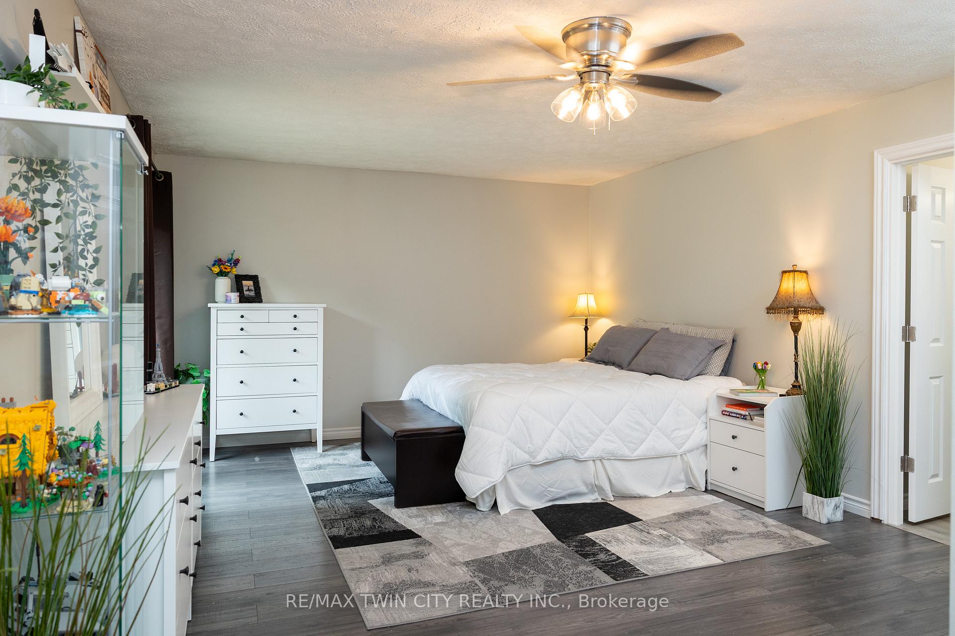 Photo 12 of 54 Fifth Concession Road, Brant, Burford — HOMEH