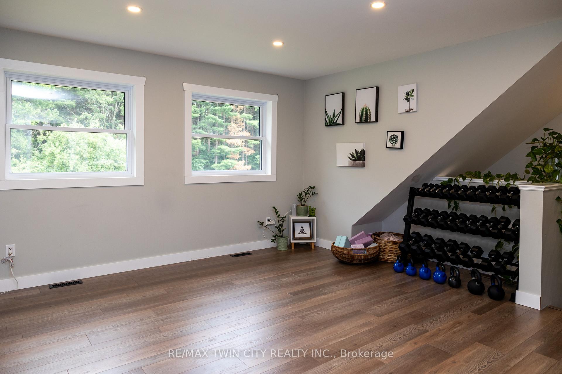 Photo 24 of 54 Fifth Concession Road, Brant, Burford — HOMEH