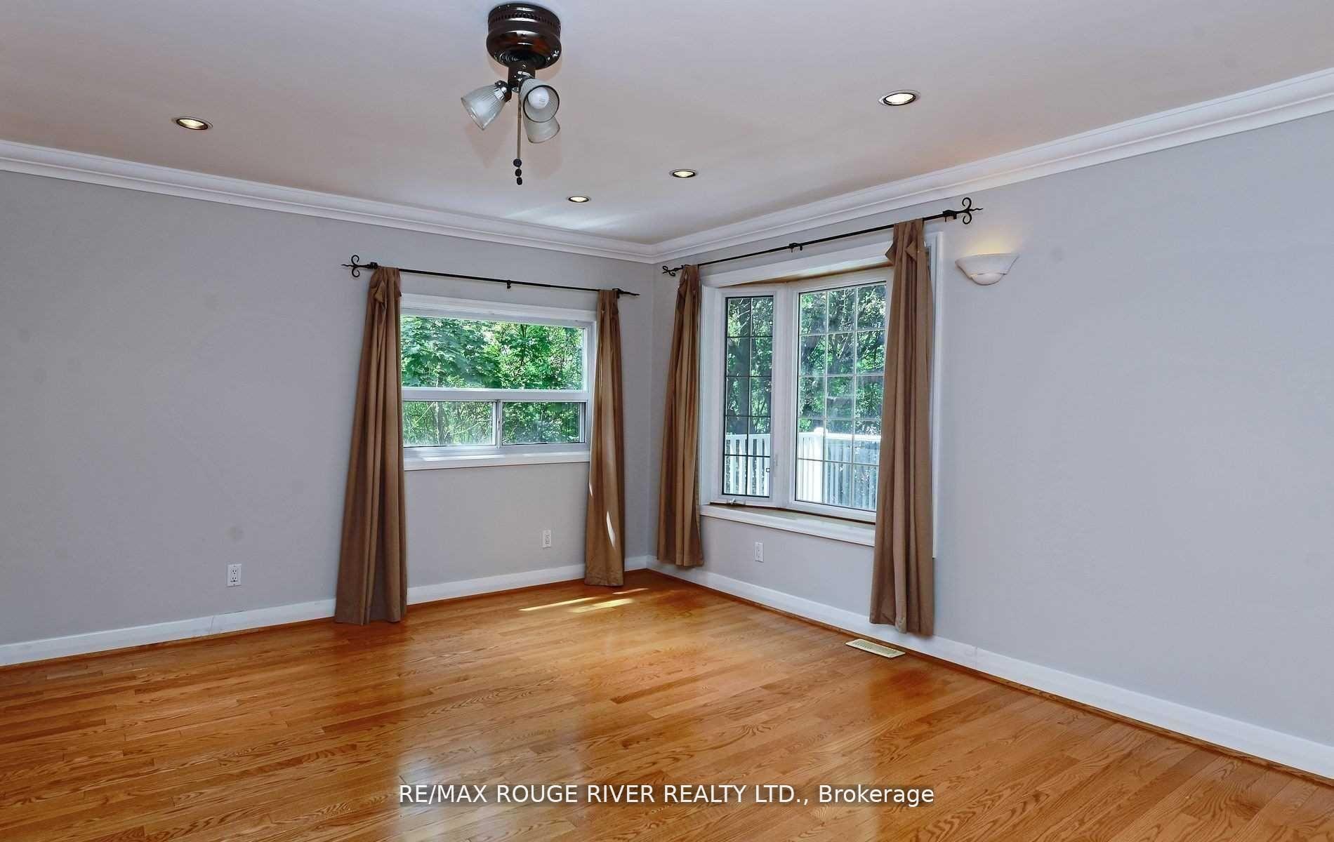 Photo 3 of Unit Upper, 705 Front Road, Pickering, Bay Ridges — HOMEH