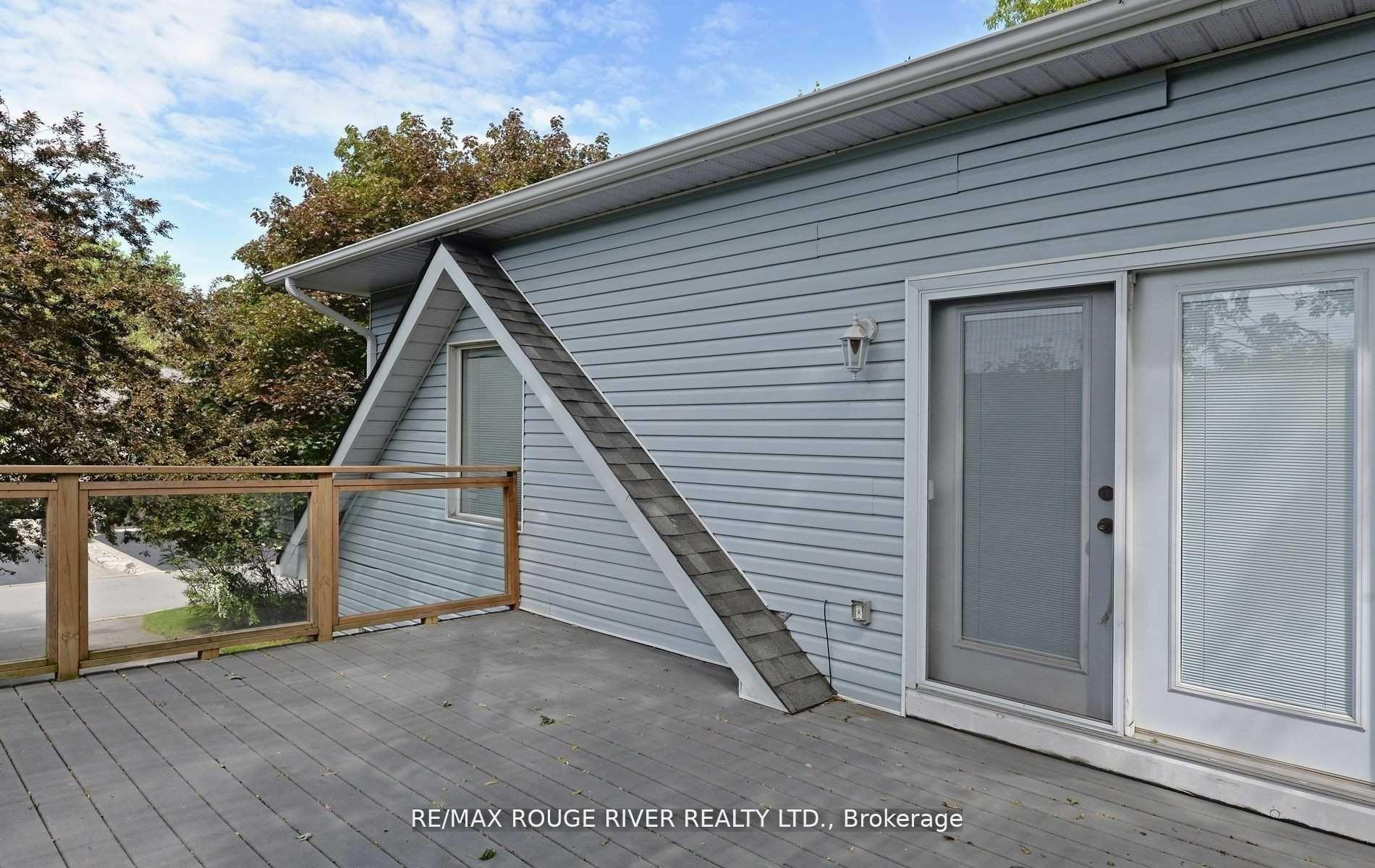 Photo 13 of Unit Upper, 705 Front Road, Pickering, Bay Ridges — HOMEH