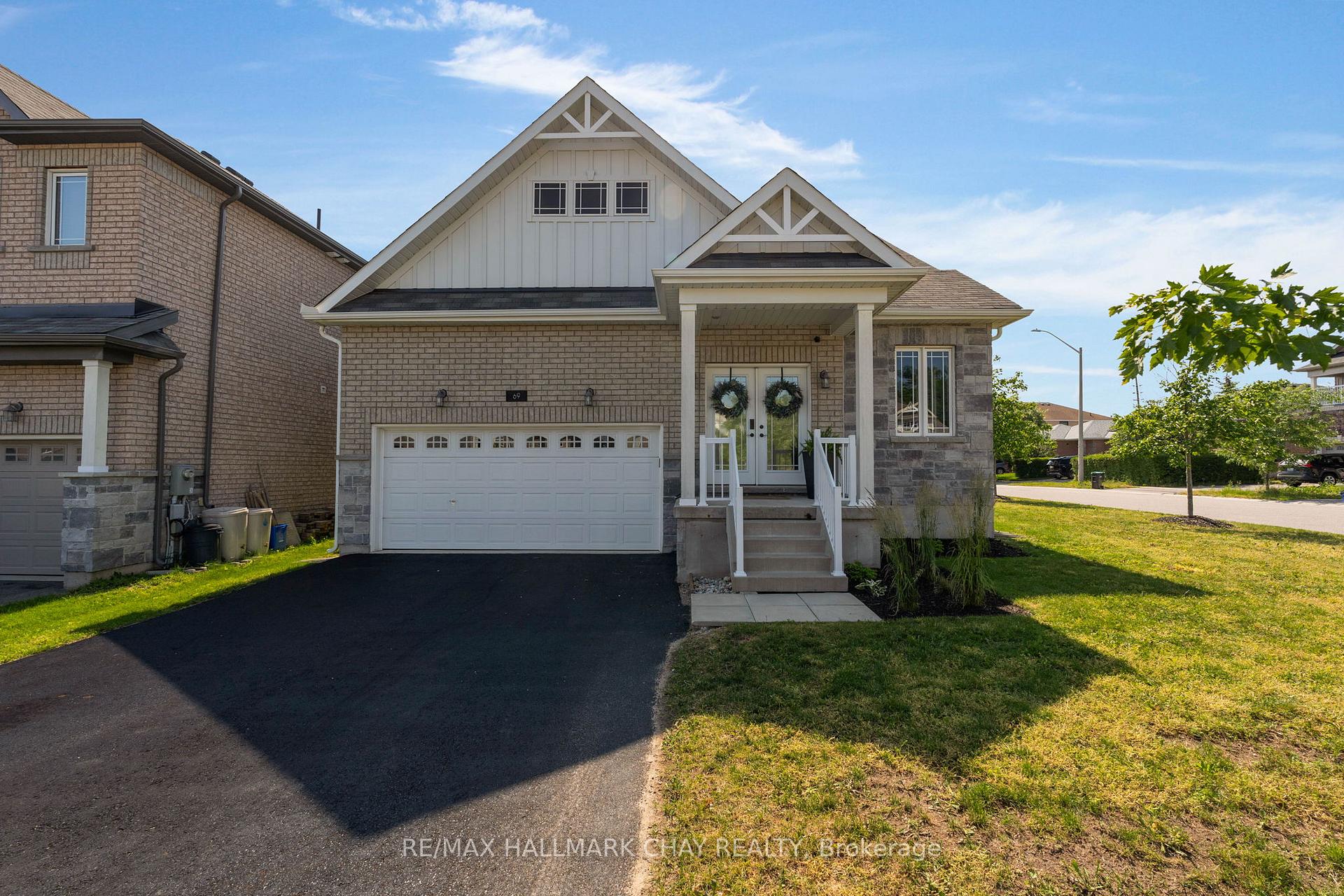 Photo 1 of 69 Prince George Crescent, Barrie, Innis-Shore — HOMEH