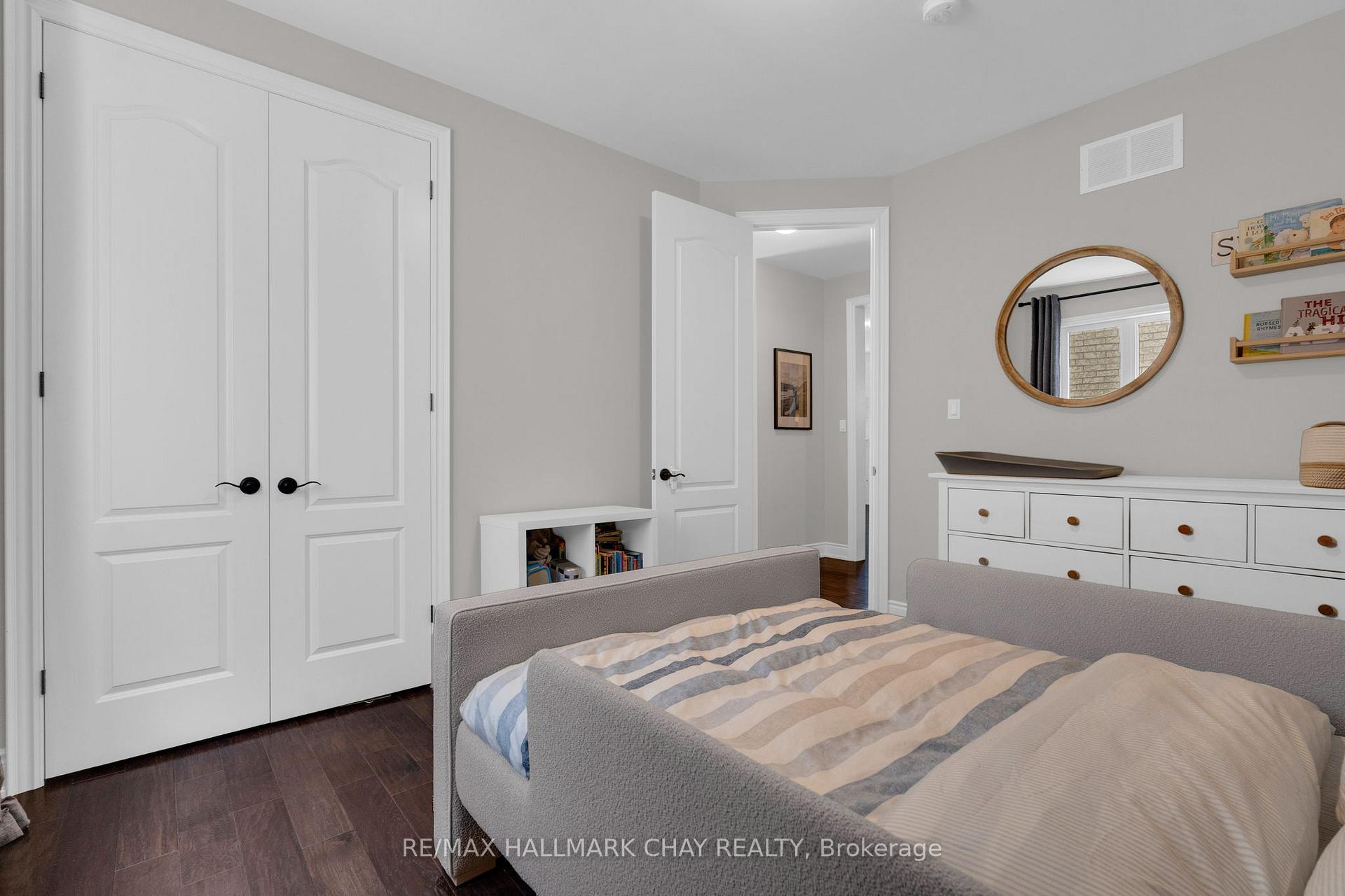 Photo 18 of 69 Prince George Crescent, Barrie, Innis-Shore — HOMEH