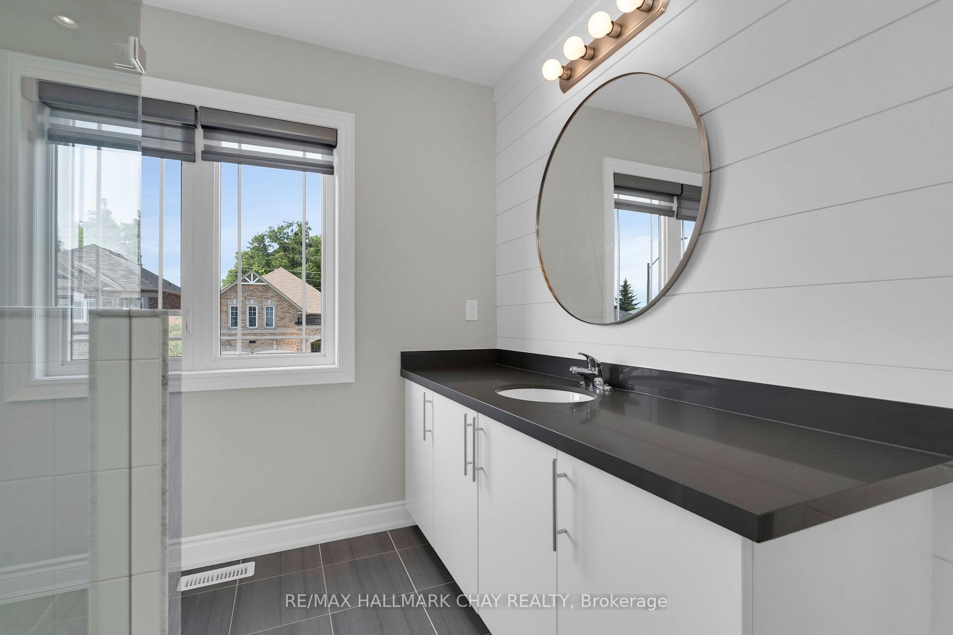 Photo 25 of 69 Prince George Crescent, Barrie, Innis-Shore — HOMEH