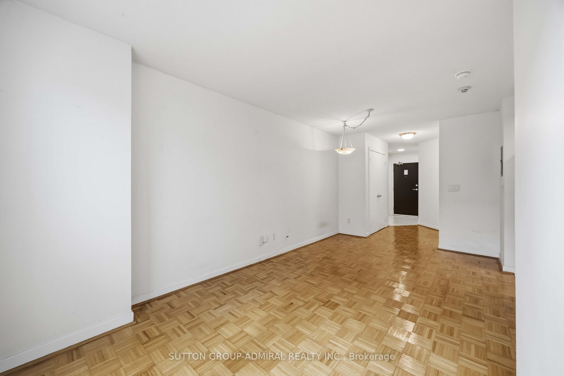 Photo 6 of Unit 1713, 8 Park Road, Toronto, Rosedale-Moore Park — HOMEH