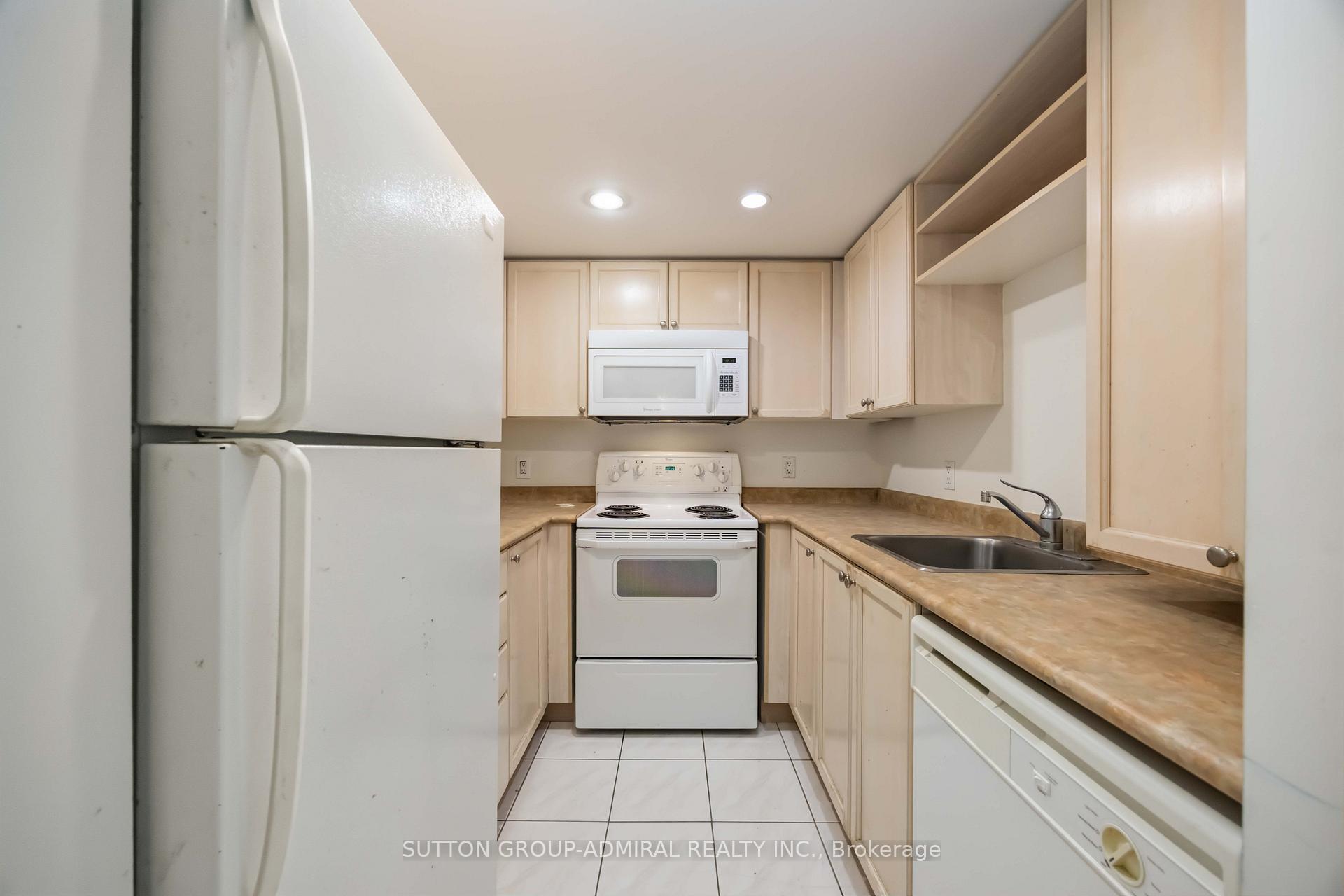 Photo 11 of Unit 1713, 8 Park Road, Toronto, Rosedale-Moore Park — HOMEH