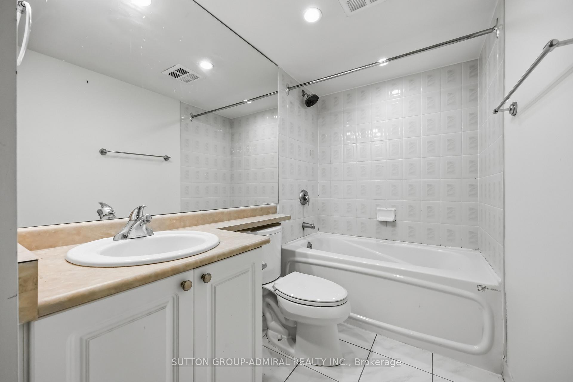 Photo 21 of Unit 1713, 8 Park Road, Toronto, Rosedale-Moore Park — HOMEH