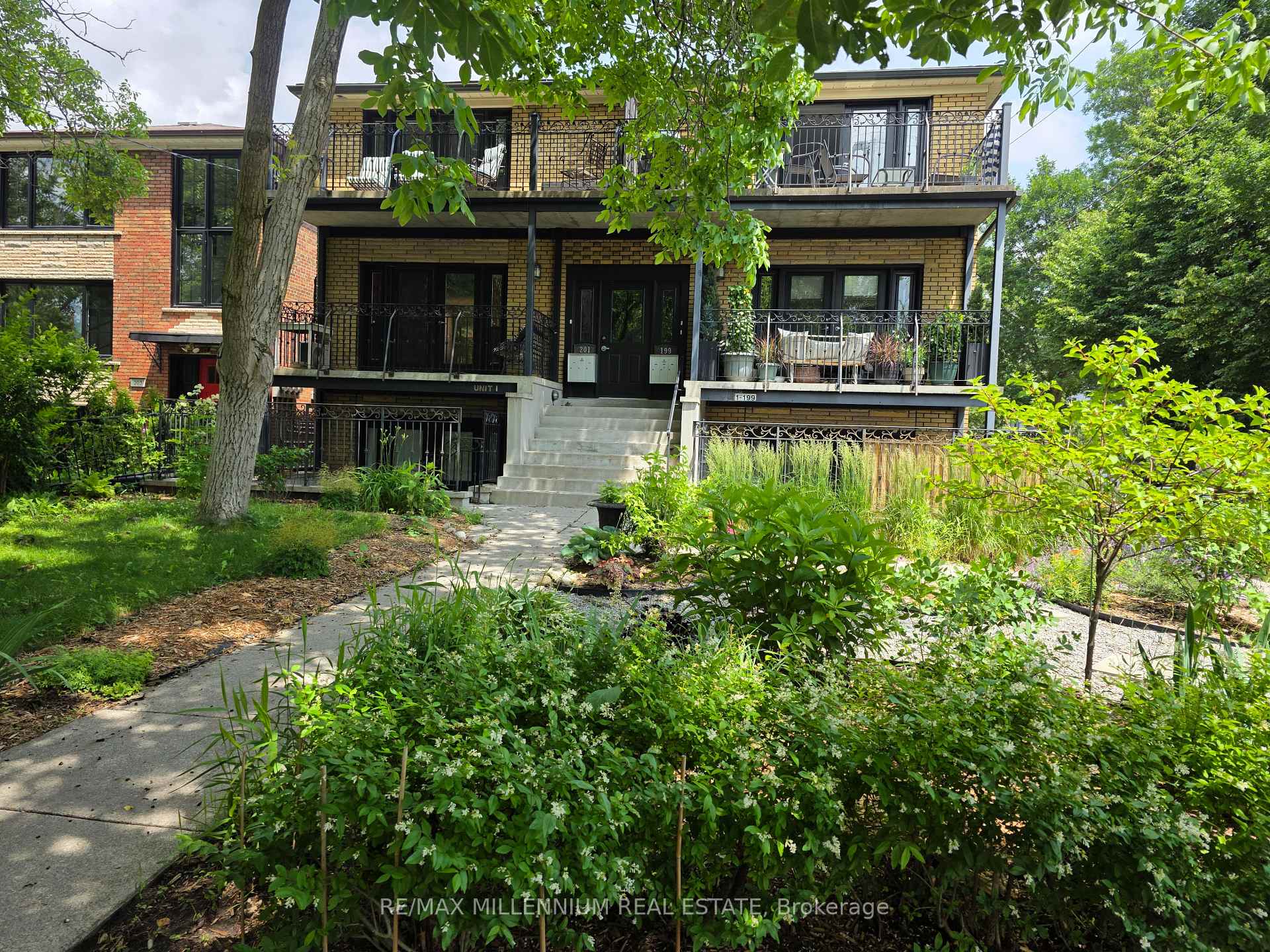 Photo 1 of Unit 2, 201 High Park Avenue, Toronto, Junction Area — HOMEH