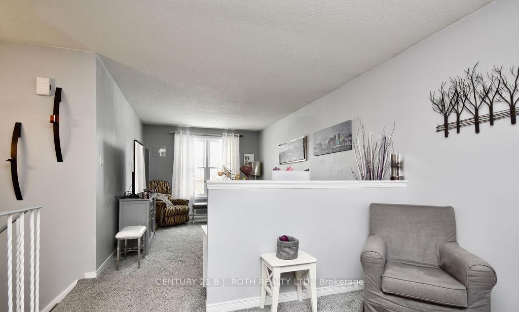 Photo 6 of 47 D'ambrosio Drive, Barrie, Painswick North — HOMEH