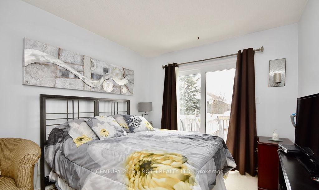 Photo 9 of 47 D'ambrosio Drive, Barrie, Painswick North — HOMEH