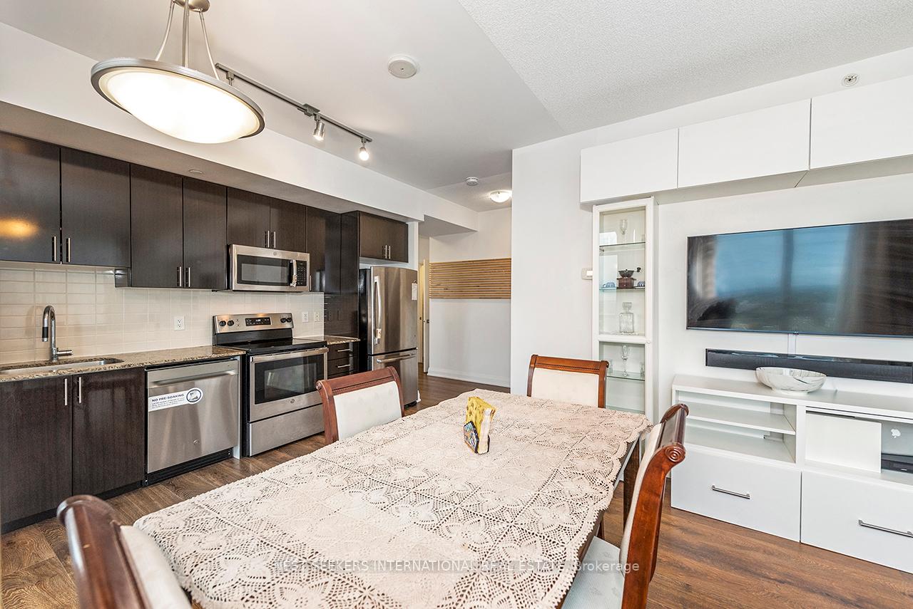Photo 10 of Unit 733, 7165 Yonge Street, Markham, Grandview — HOMEH