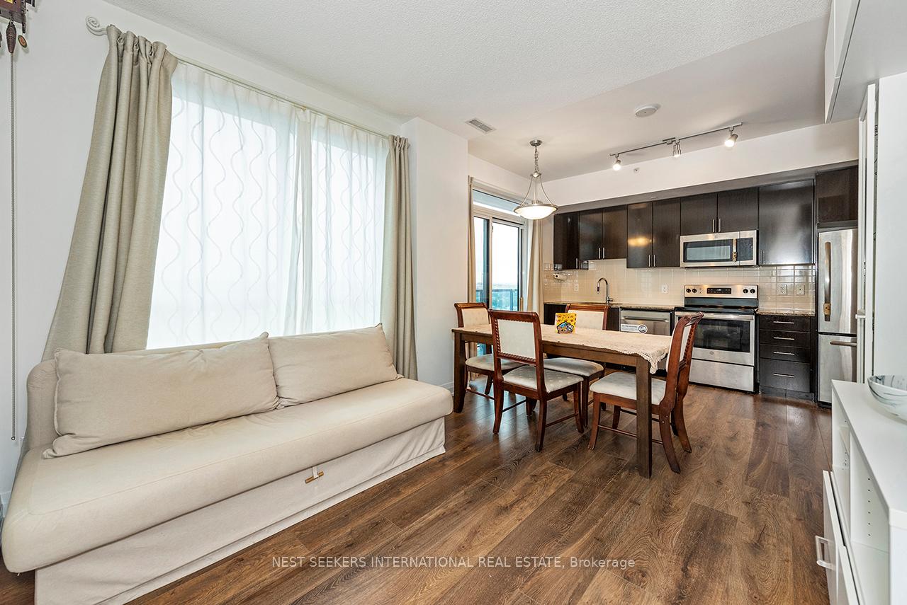 Photo 14 of Unit 733, 7165 Yonge Street, Markham, Grandview — HOMEH