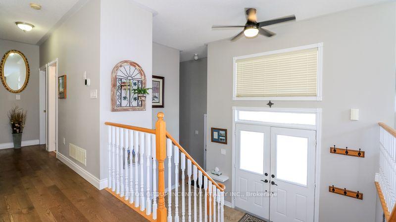 Photo 3 of 16 Cherry Sands Crescent, Wasaga Beach — HOMEH