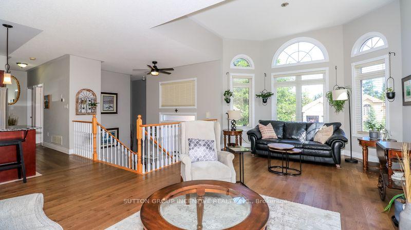 Photo 6 of 16 Cherry Sands Crescent, Wasaga Beach — HOMEH