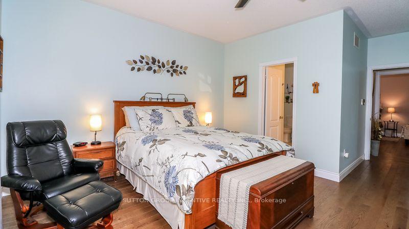 Photo 11 of 16 Cherry Sands Crescent, Wasaga Beach — HOMEH