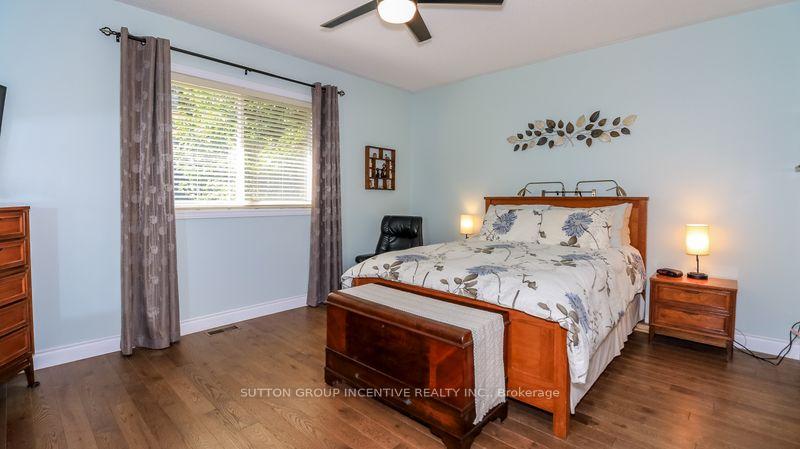 Photo 12 of 16 Cherry Sands Crescent, Wasaga Beach — HOMEH