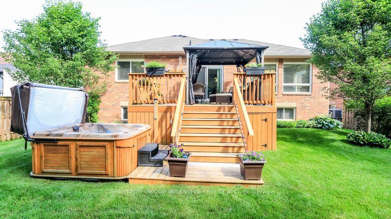 Photo 30 of 16 Cherry Sands Crescent, Wasaga Beach — HOMEH