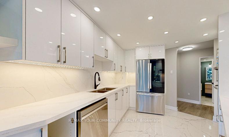 Photo 14 of Unit 218, 7905 Bayview Avenue, Markham, Aileen-Willowbrook — HOMEH