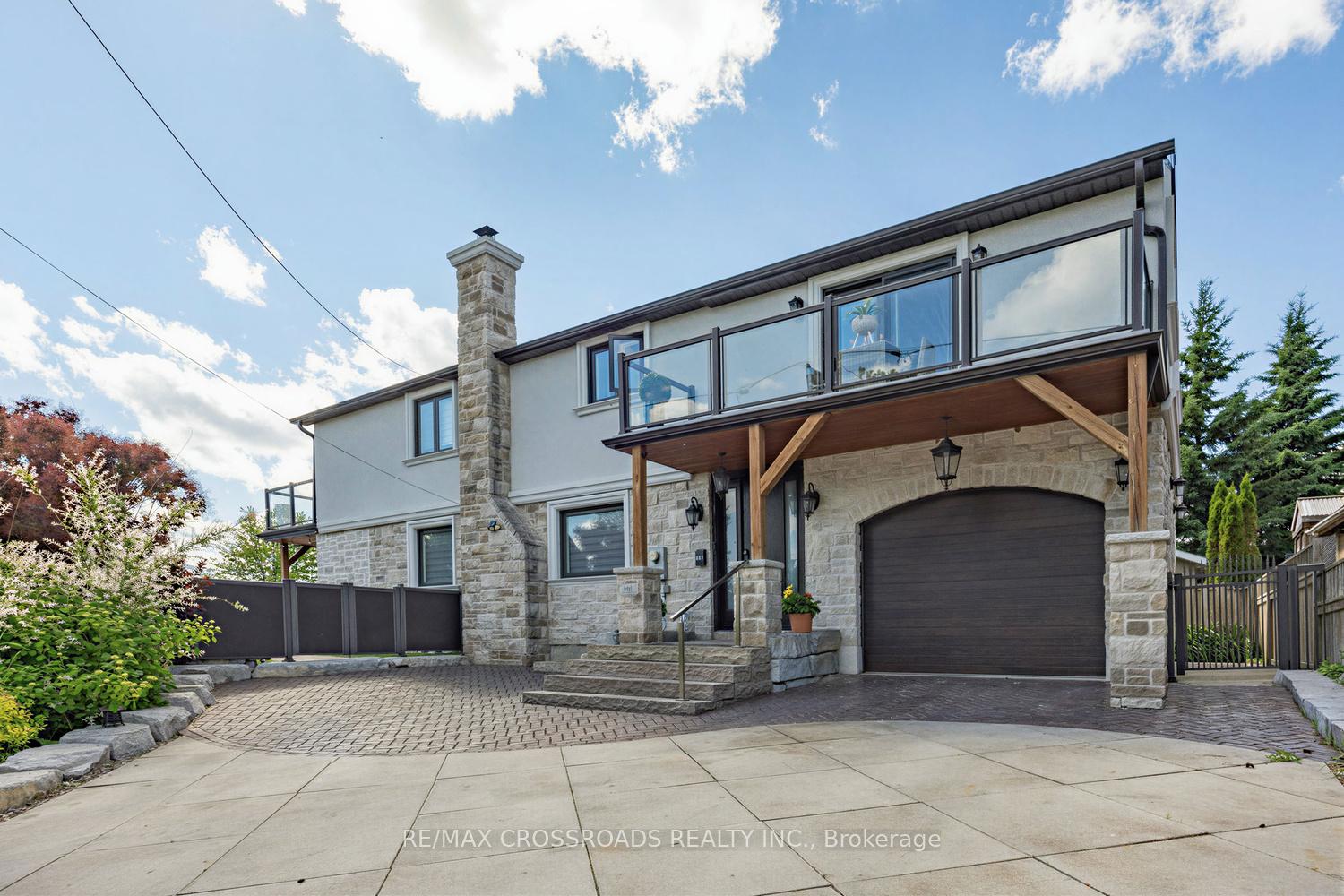 Photo 2 of 661 Front Road, Pickering, Bay Ridges — HOMEH