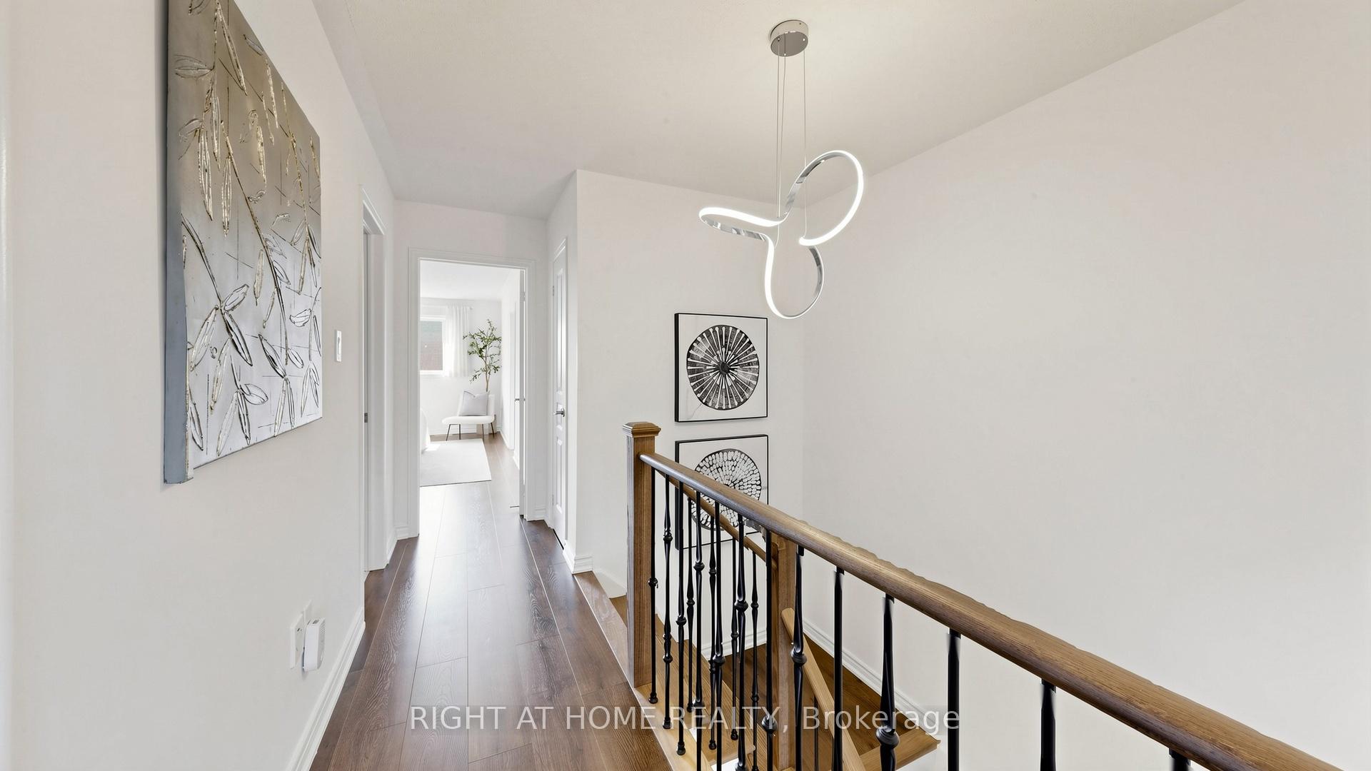 Photo 15 of 80 Barr Crescent, Aurora, Bayview Northeast — HOMEH