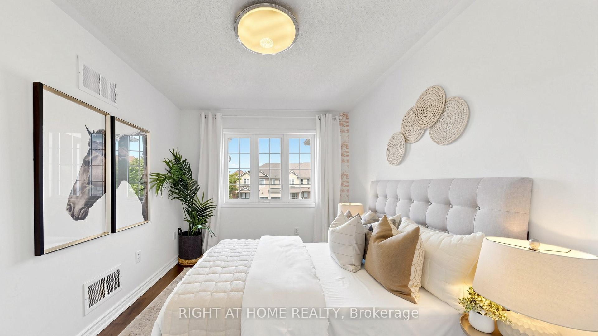 Photo 21 of 80 Barr Crescent, Aurora, Bayview Northeast — HOMEH