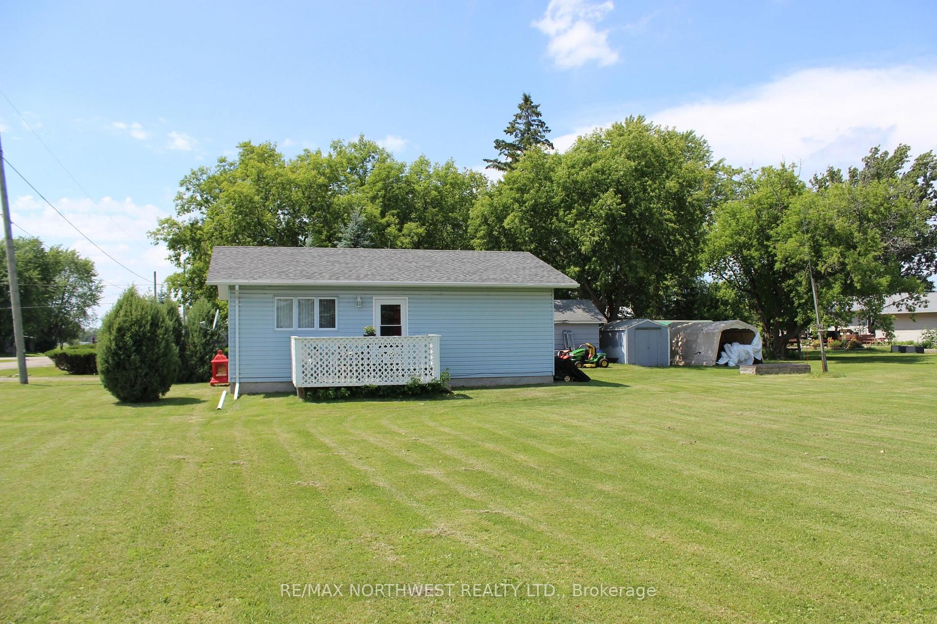 Photo 3 of 705-707 Lorena Street, Rainy River, TB-403 — HOMEH
