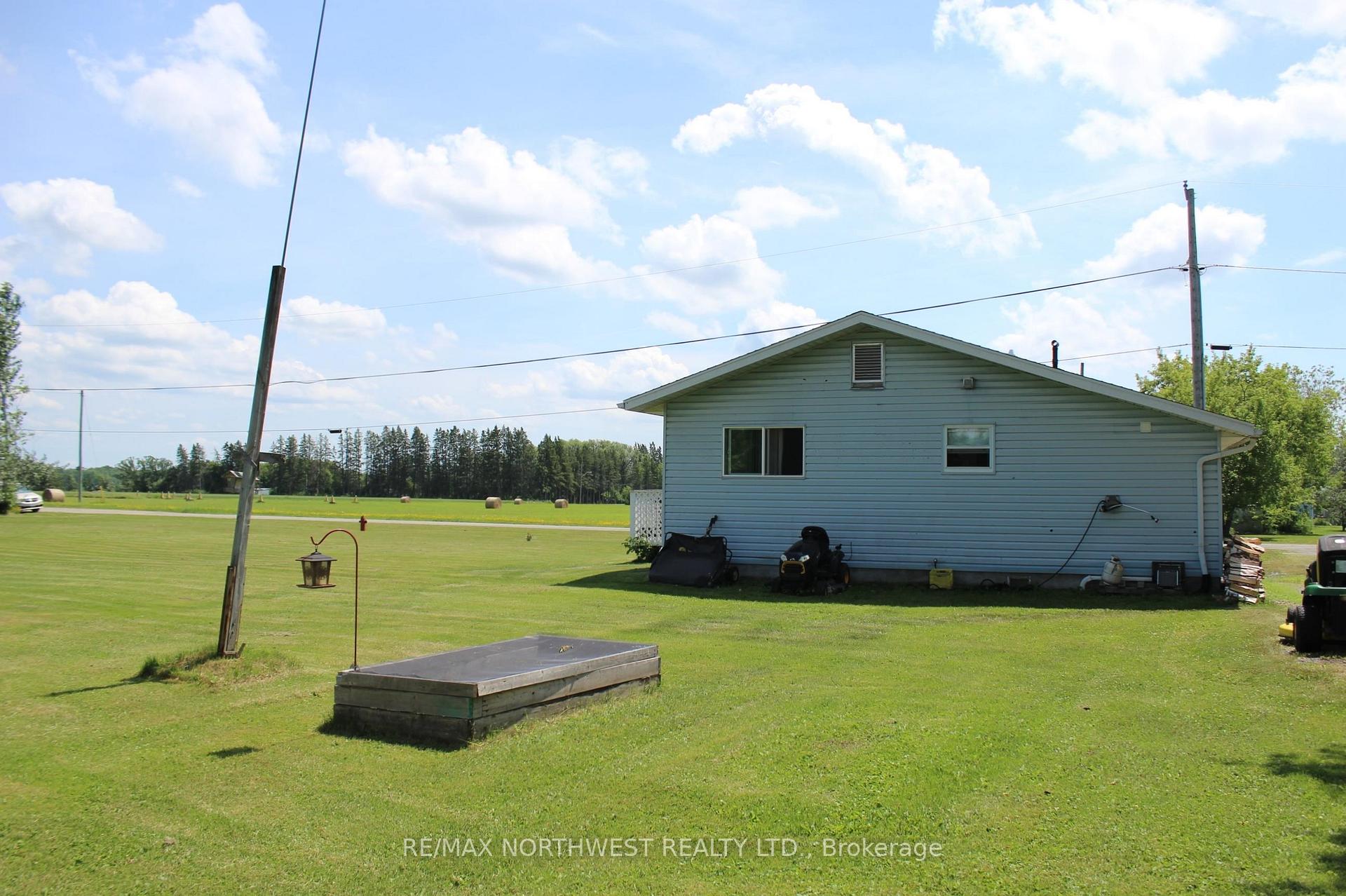 Photo 10 of 705-707 Lorena Street, Rainy River, TB-403 — HOMEH