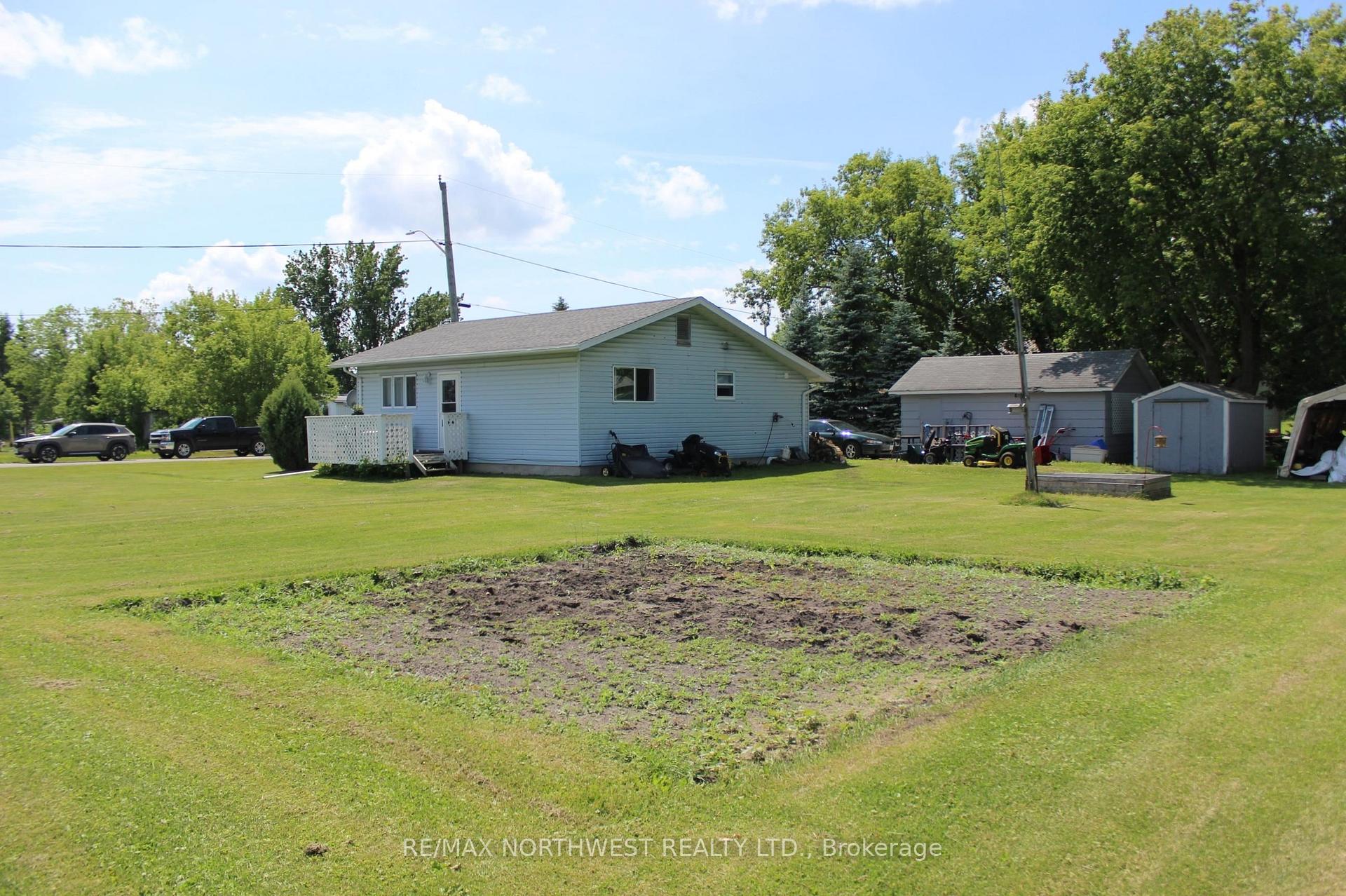 Photo 11 of 705-707 Lorena Street, Rainy River, TB-403 — HOMEH