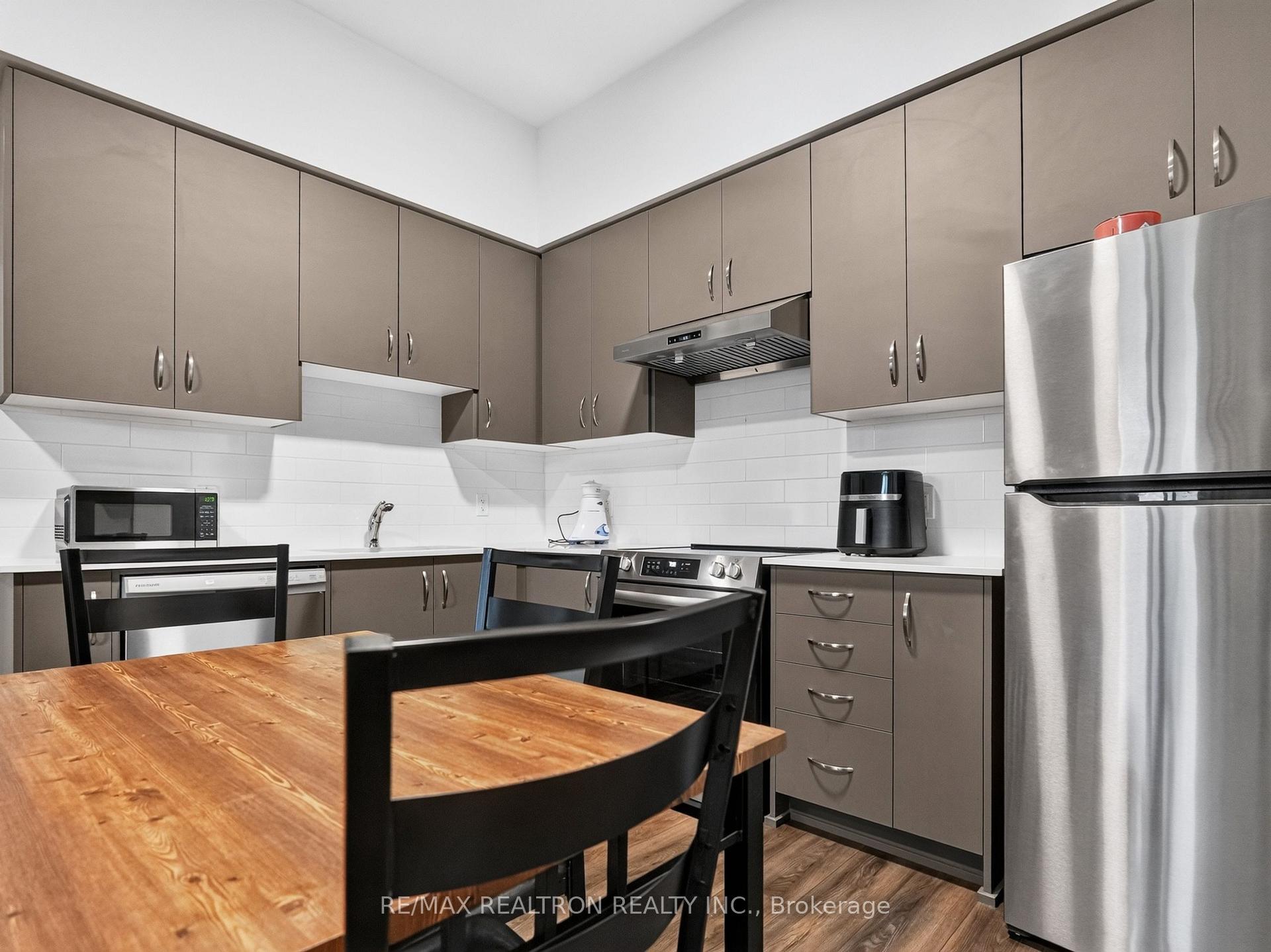 Photo 17 of Unit 109, 385 Artic Red Drive, Oshawa, Windfields — HOMEH