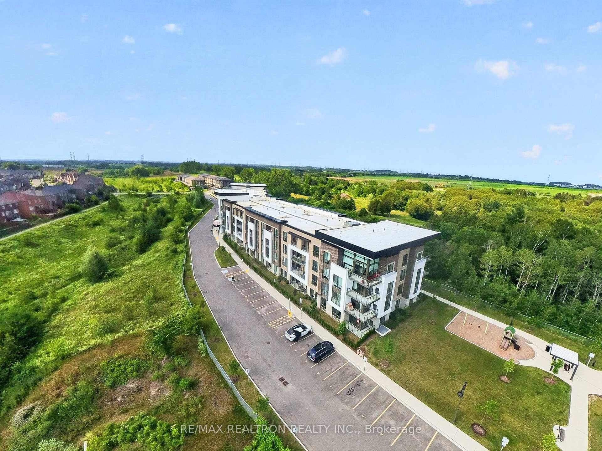 Photo 1 of Unit 109, 385 Artic Red Drive, Oshawa, Windfields — HOMEH