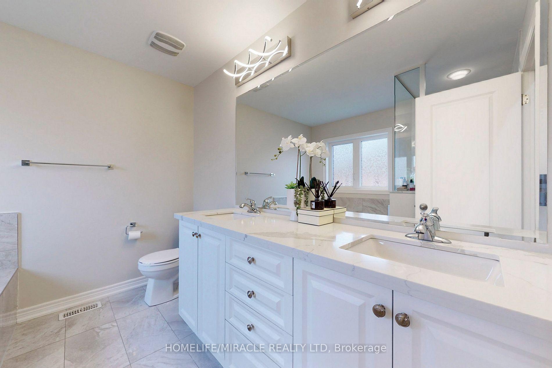Photo 16 of 18 Pearman Crescent, Brampton, Brampton North — HOMEH