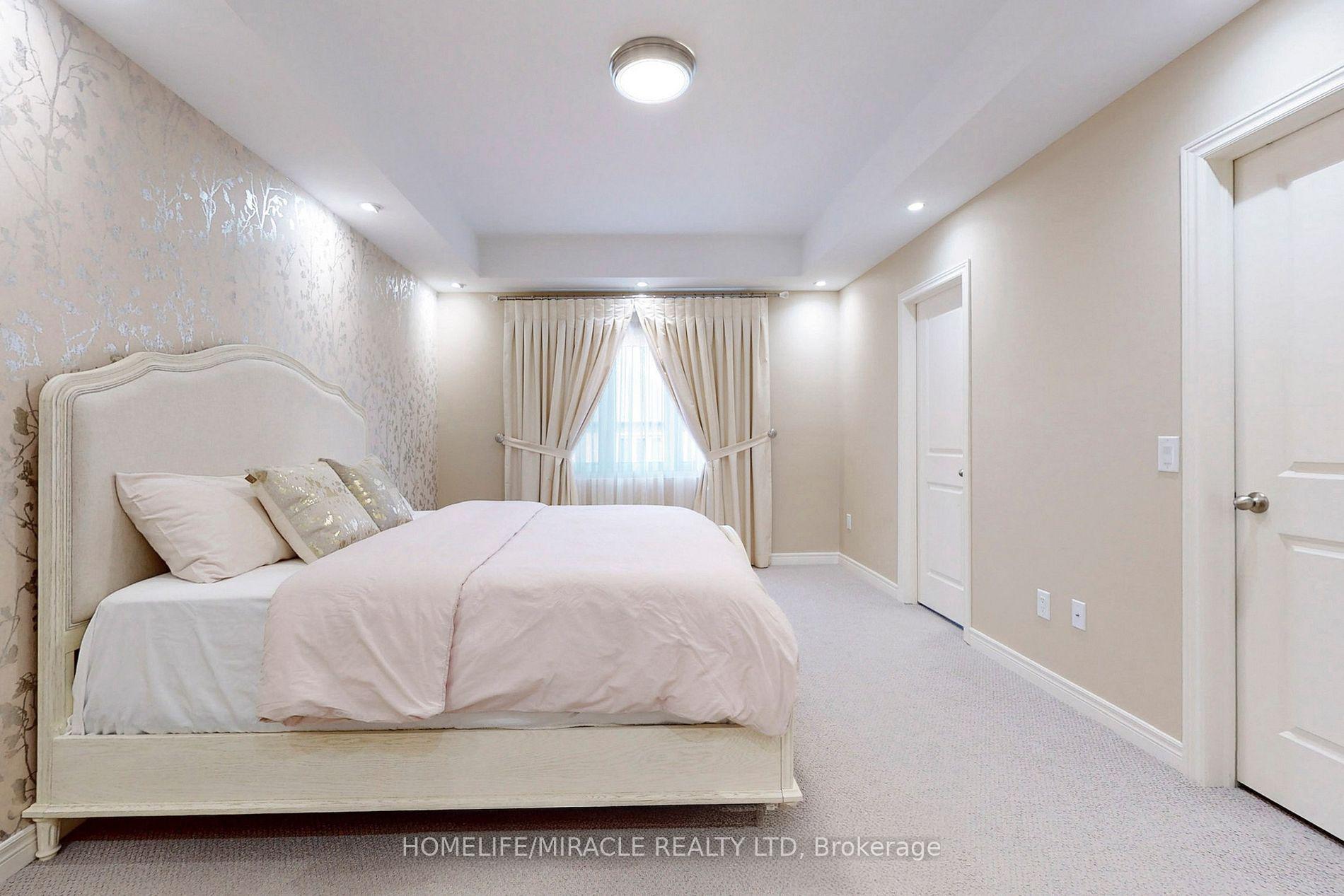 Photo 19 of 18 Pearman Crescent, Brampton, Brampton North — HOMEH
