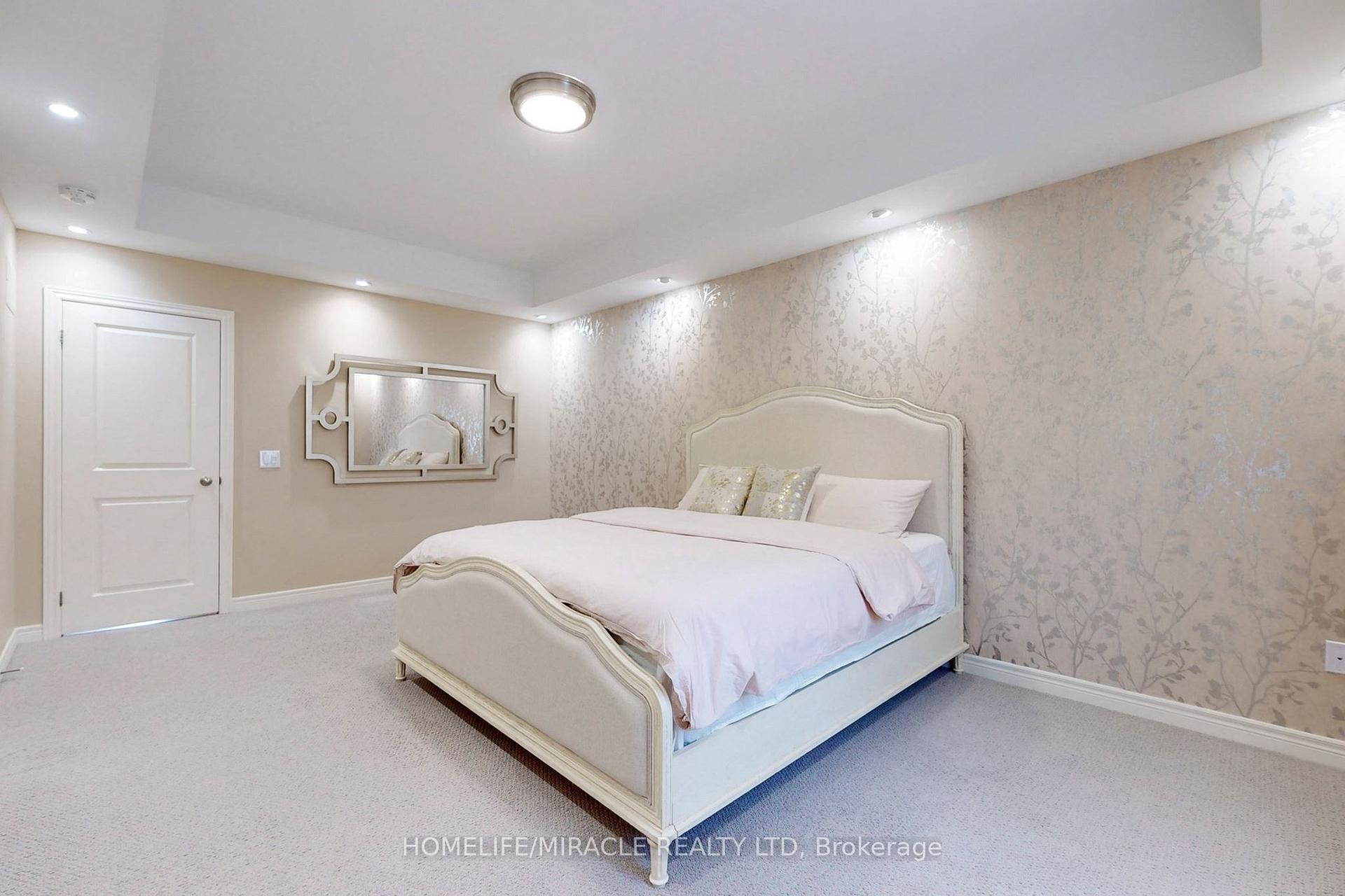 Photo 32 of 18 Pearman Crescent, Brampton, Brampton North — HOMEH