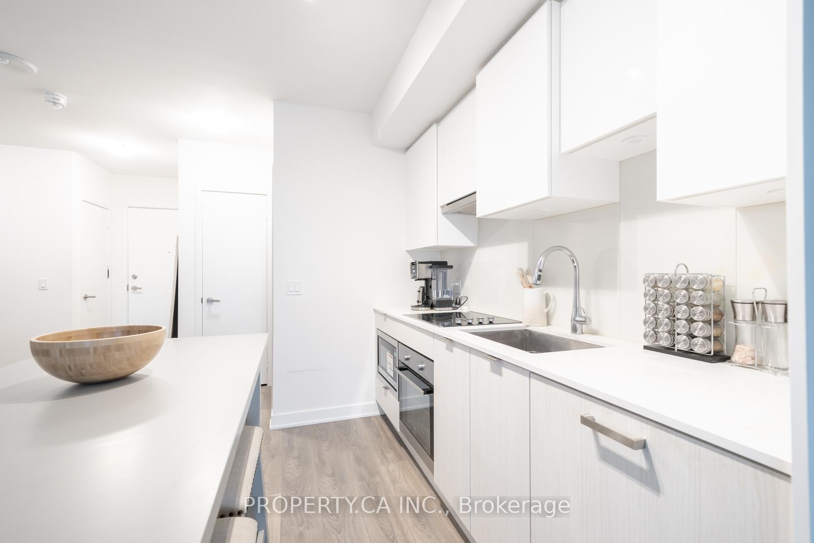 Photo 4 of Unit 3505, 195 Redpath Avenue, Toronto, Mount Pleasant West — HOMEH