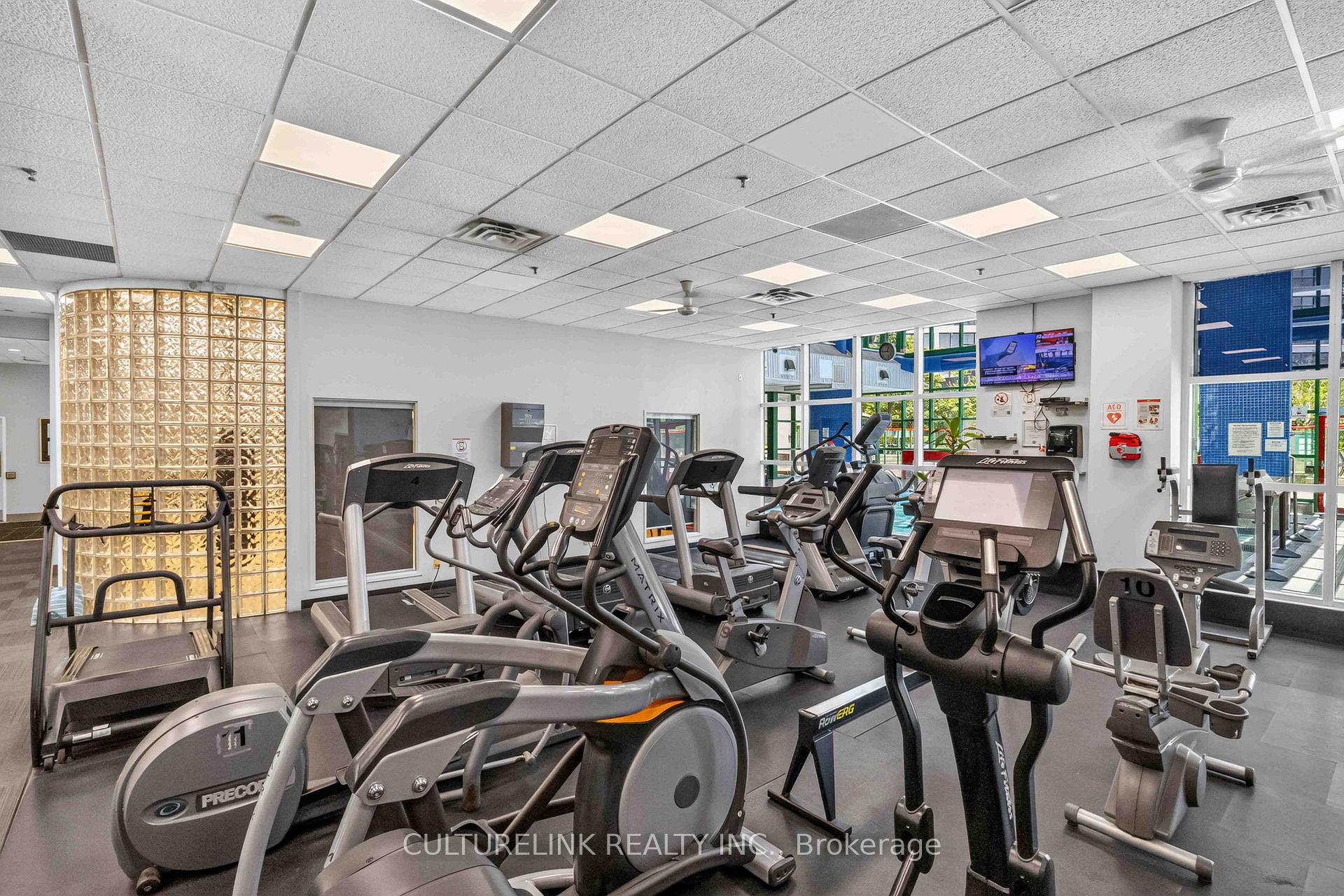 Photo 16 of Unit 807, 99 Harbour Square, Toronto, Waterfront Communities — HOMEH