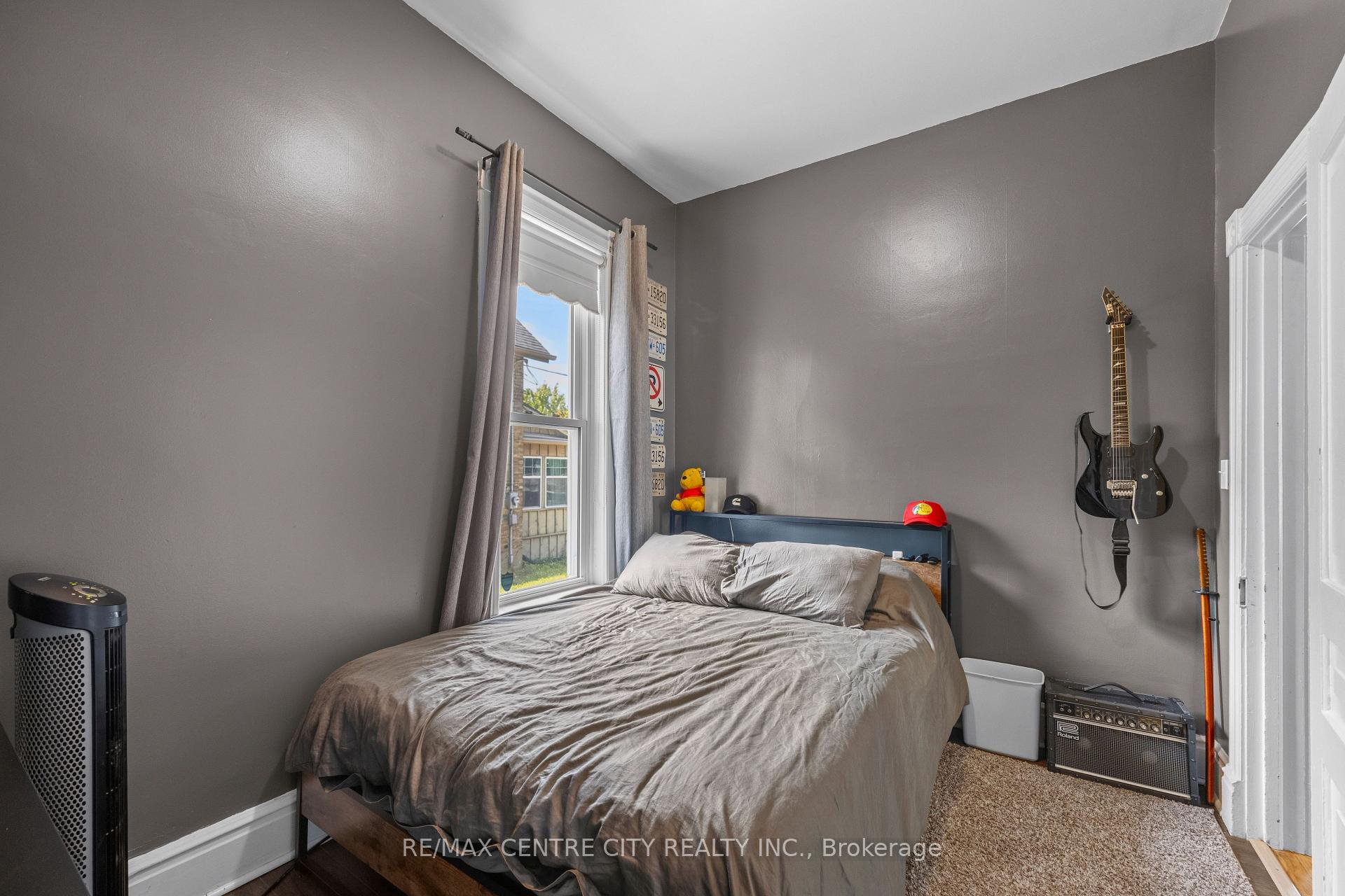 Photo 16 of 25 Erie Street, St. Thomas — HOMEH