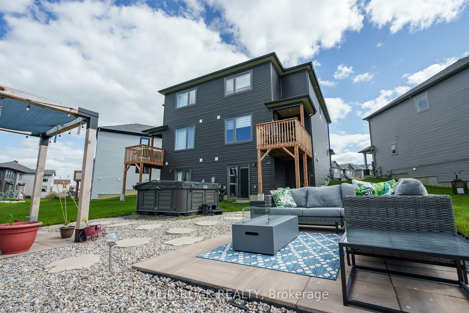 Photo 55 of 335 Grackle Street, Ottawa, Blossom Park/Kemp Park/Findlay Creek — HOMEH