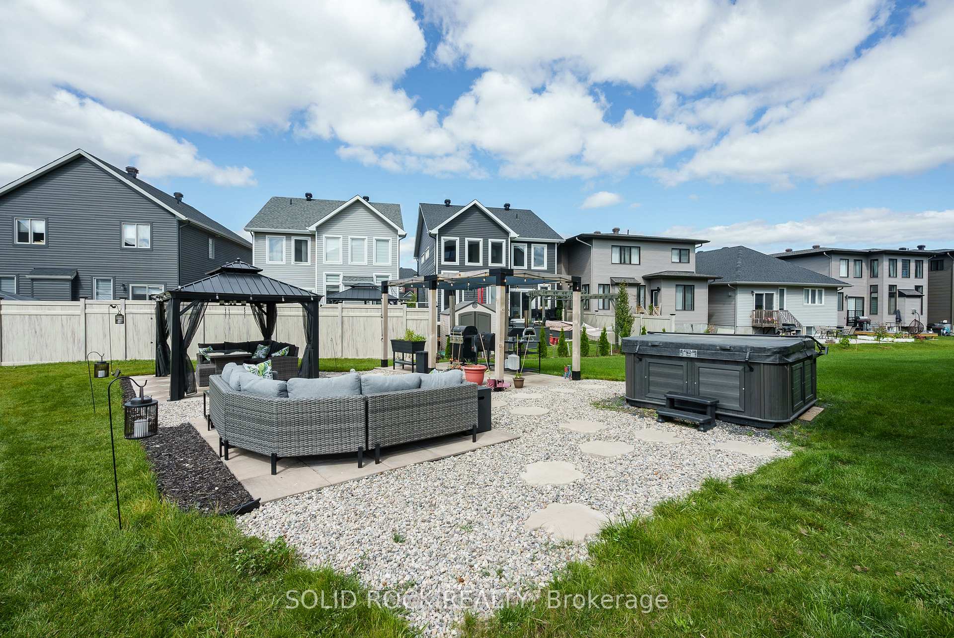 Photo 59 of 335 Grackle Street, Ottawa, Blossom Park/Kemp Park/Findlay Creek — HOMEH