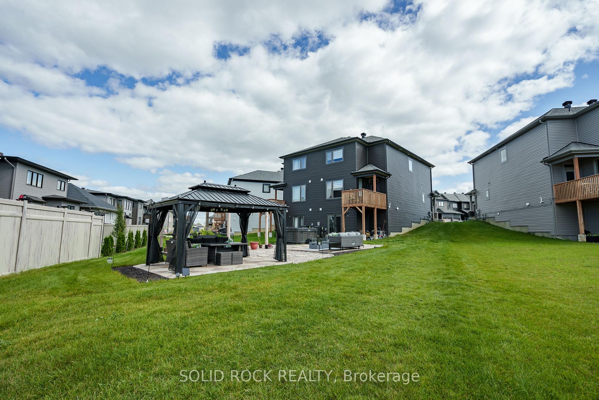 Photo 60 of 335 Grackle Street, Ottawa, Blossom Park/Kemp Park/Findlay Creek — HOMEH