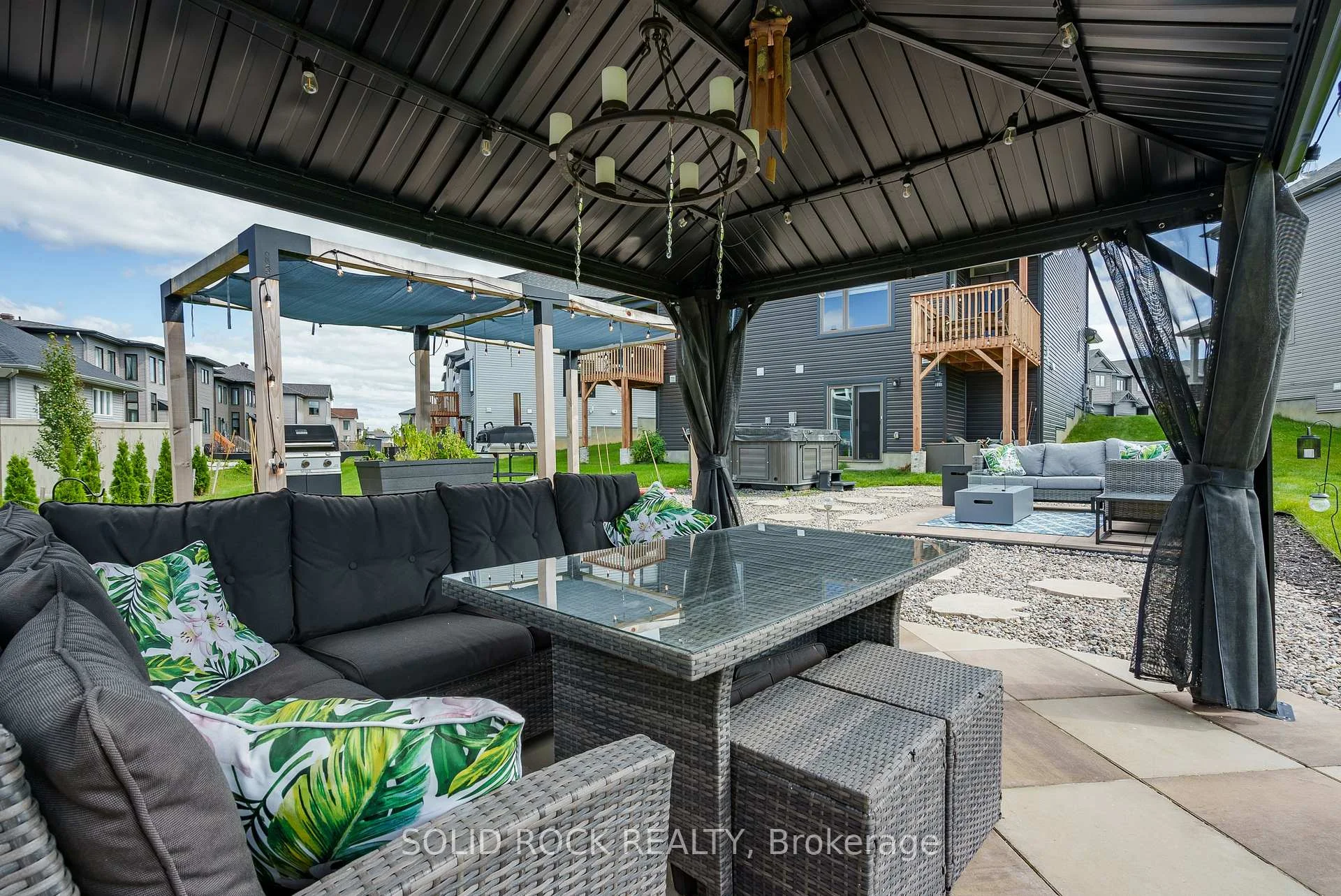 Photo 37 of 335 Grackle Street, Ottawa, Blossom Park/Kemp Park/Findlay Creek — HOMEH