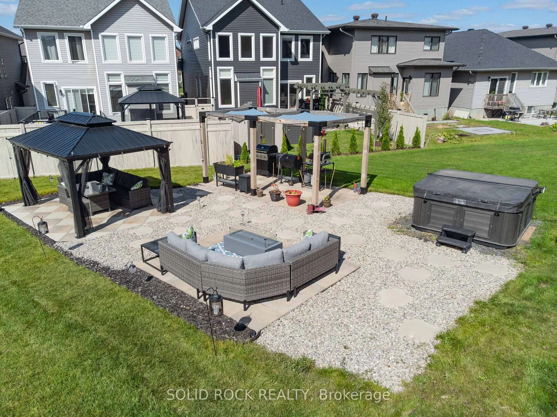 Photo 41 of 335 Grackle Street, Ottawa, Blossom Park/Kemp Park/Findlay Creek — HOMEH