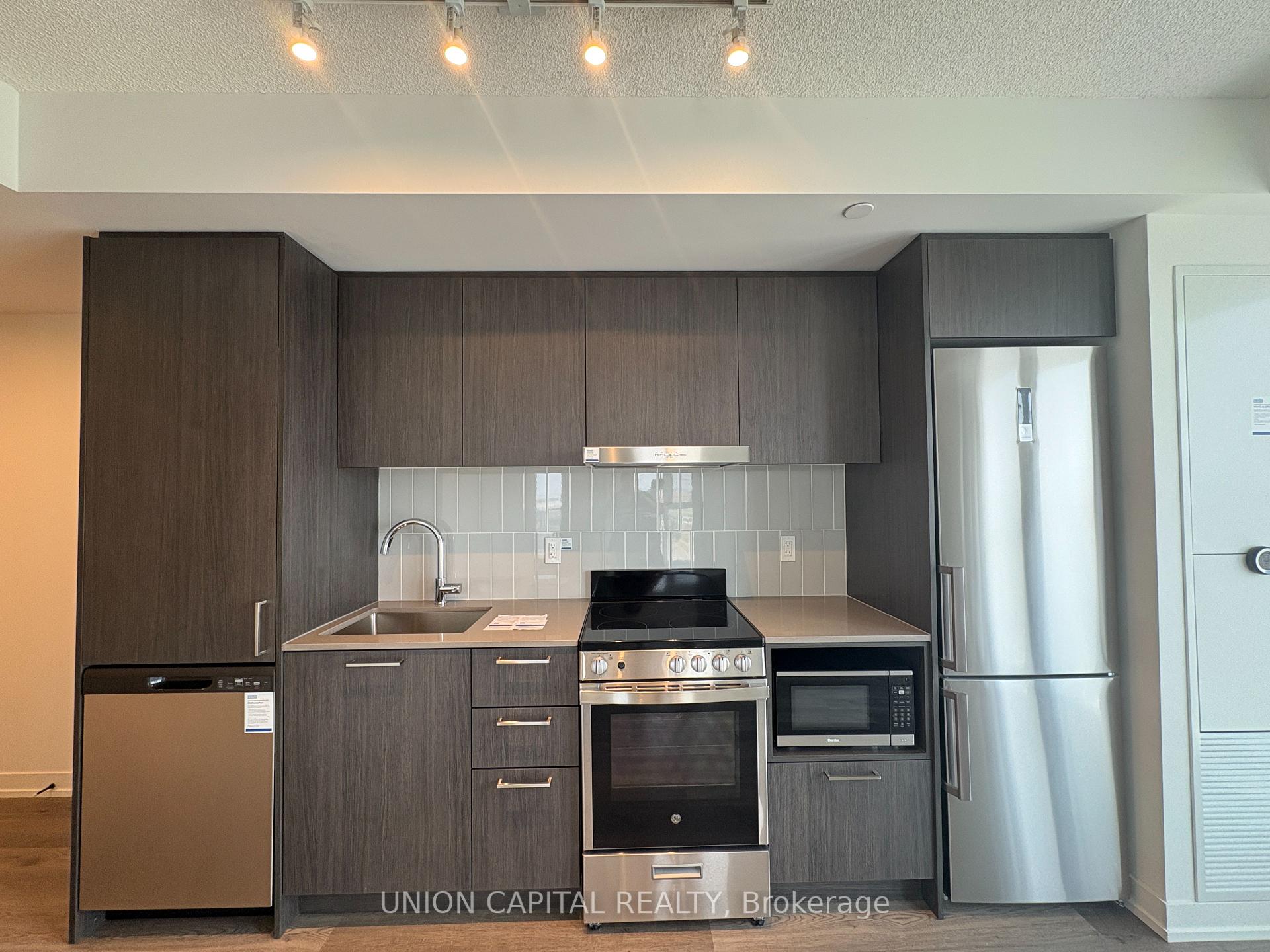 Photo 6 of Unit 1111, 195 Commerce Street, Vaughan, Concord — HOMEH