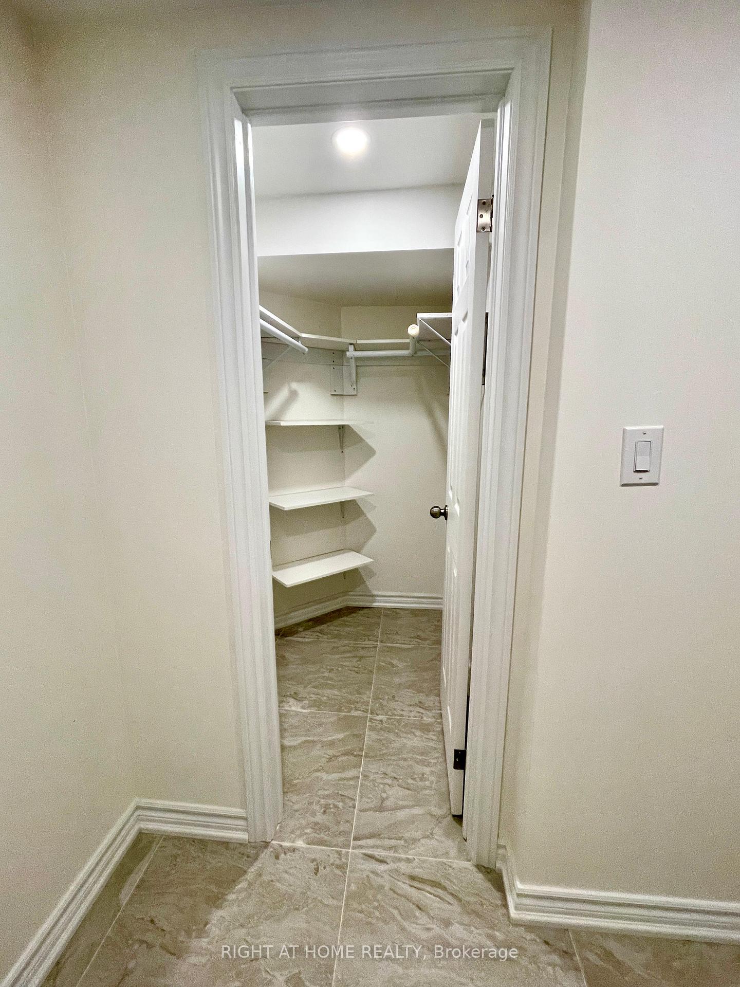 Photo 12 of Unit Basement, 106 Vivians Crescent, Brampton, Fletcher's West — HOMEH