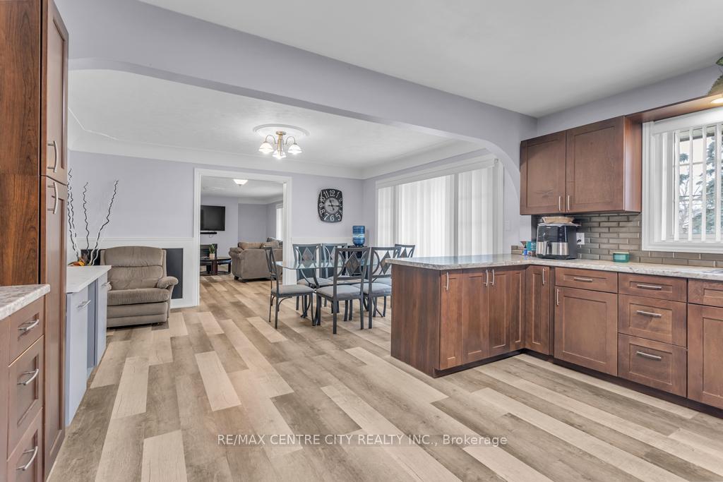 Photo 25 of 303 Simcoe Street, Norwich, Rural Norwich — HOMEH