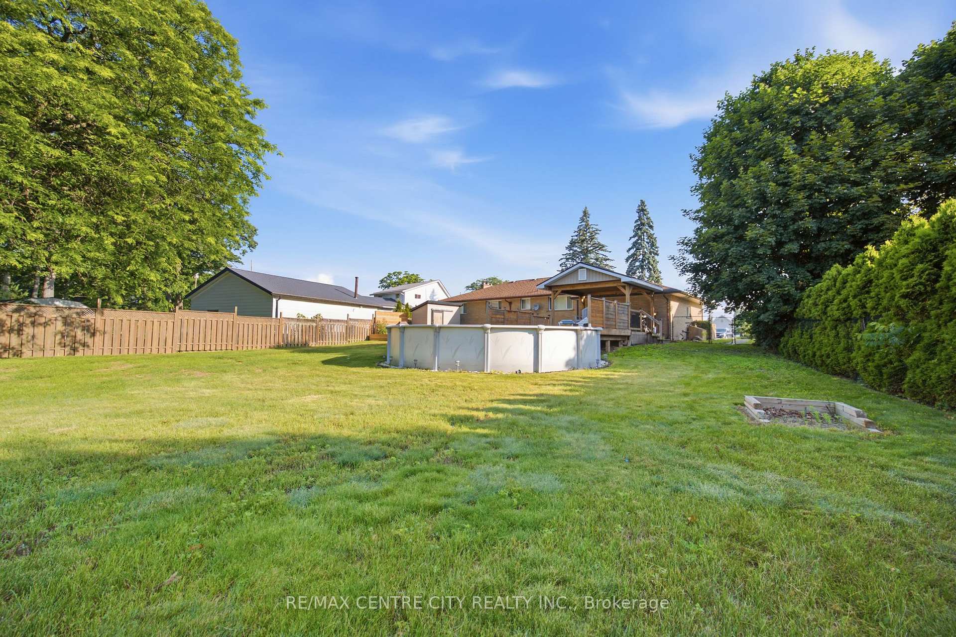 Photo 41 of 303 Simcoe Street, Norwich, Rural Norwich — HOMEH