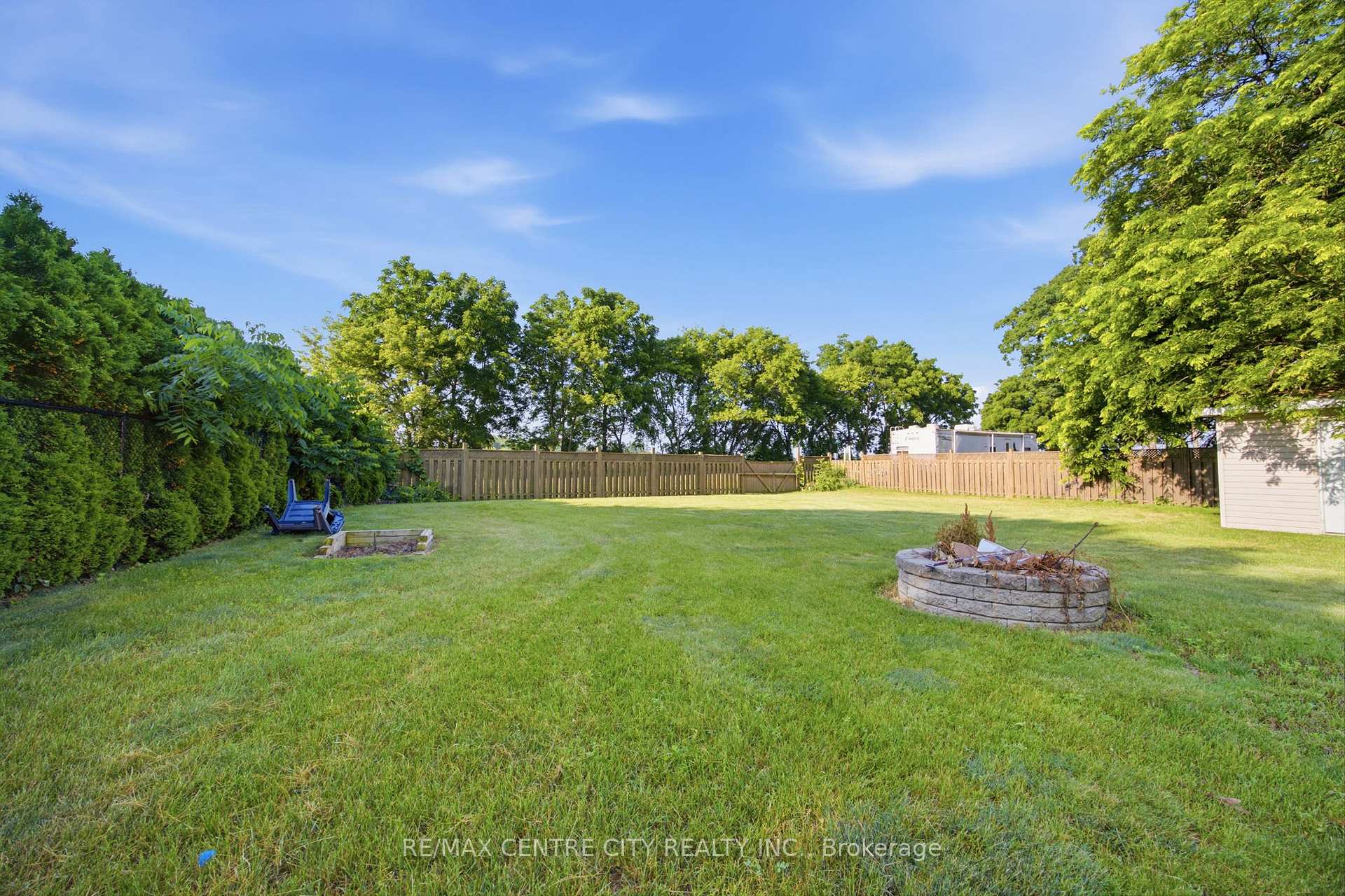 Photo 42 of 303 Simcoe Street, Norwich, Rural Norwich — HOMEH