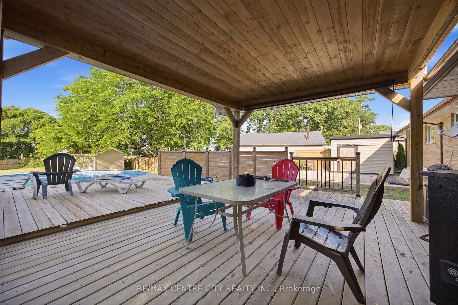 Photo 46 of 303 Simcoe Street, Norwich, Rural Norwich — HOMEH