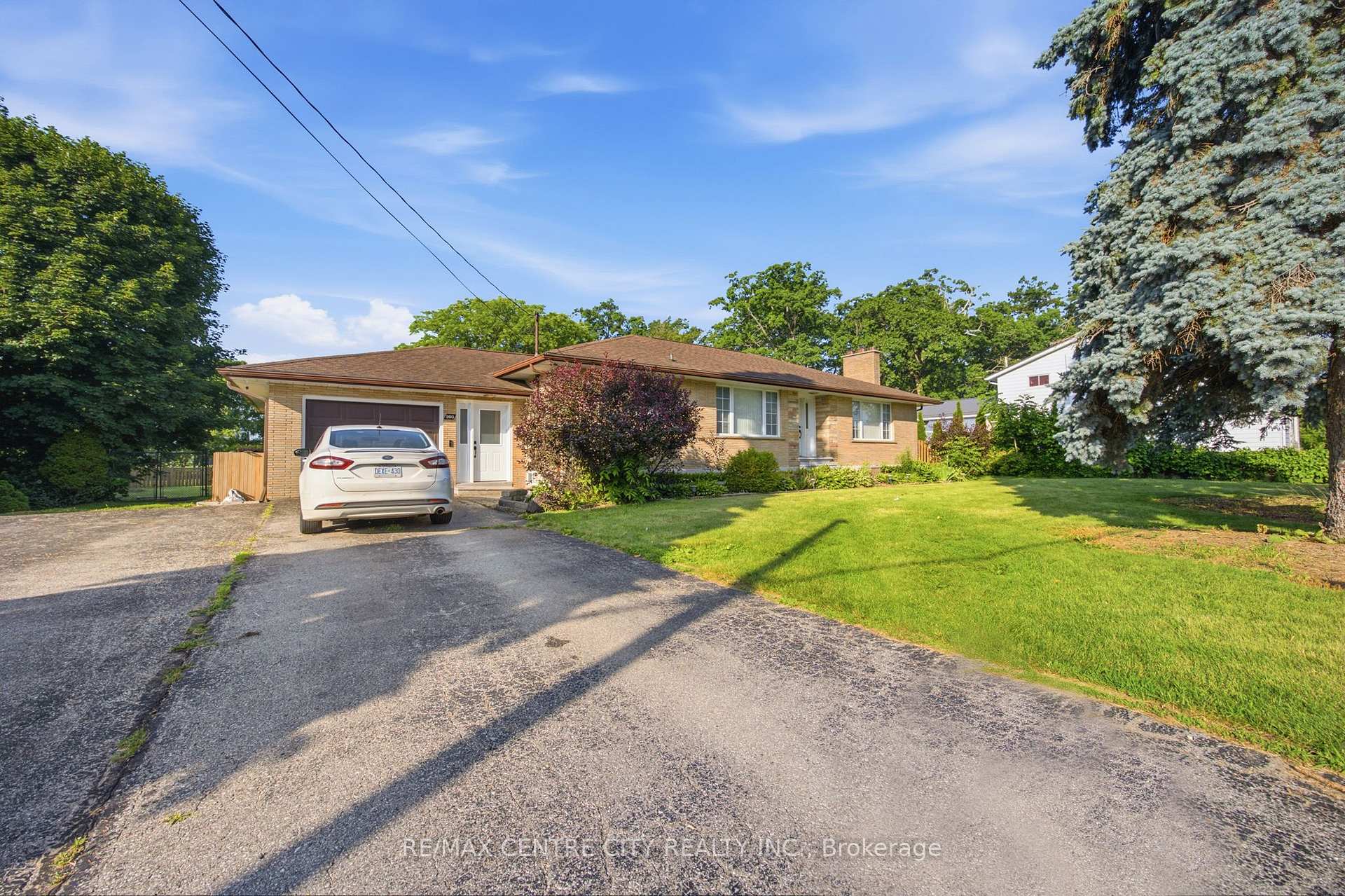Photo 48 of 303 Simcoe Street, Norwich, Rural Norwich — HOMEH