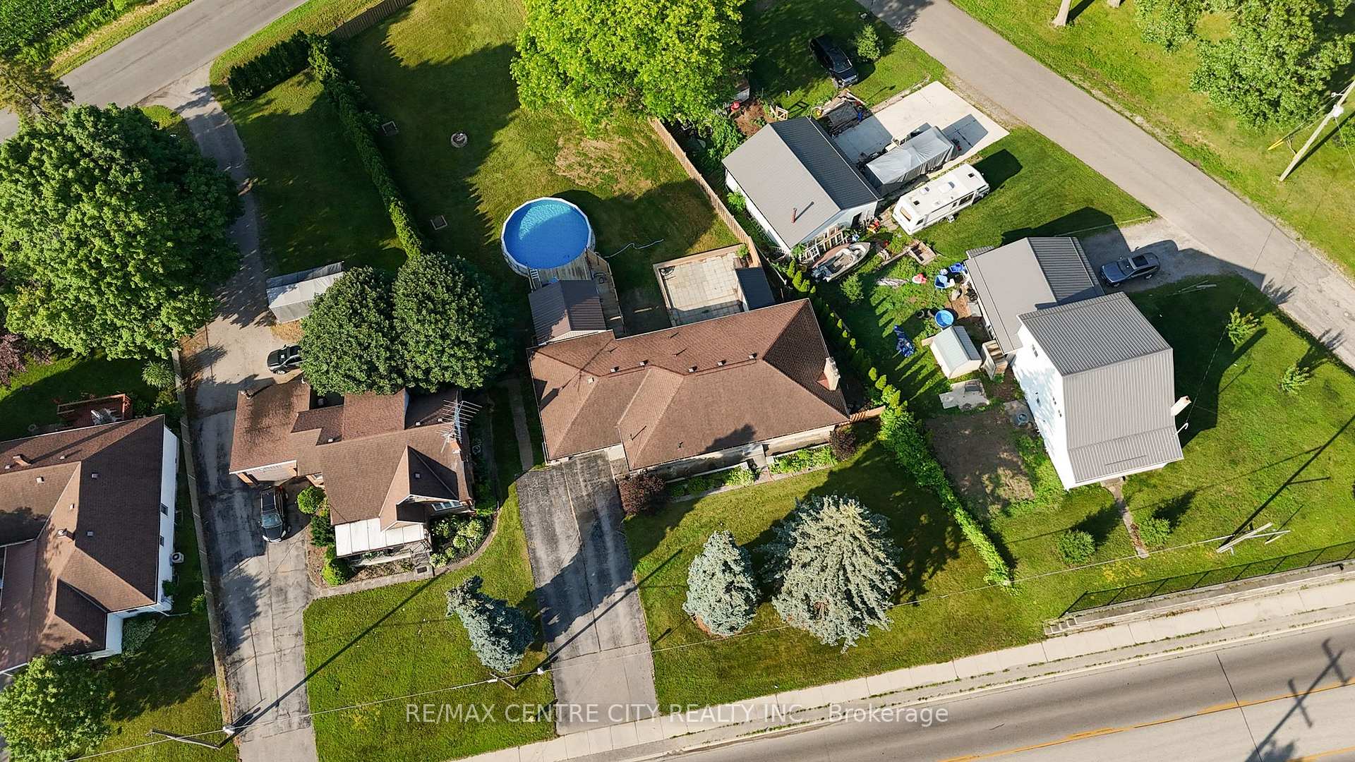 Photo 49 of 303 Simcoe Street, Norwich, Rural Norwich — HOMEH