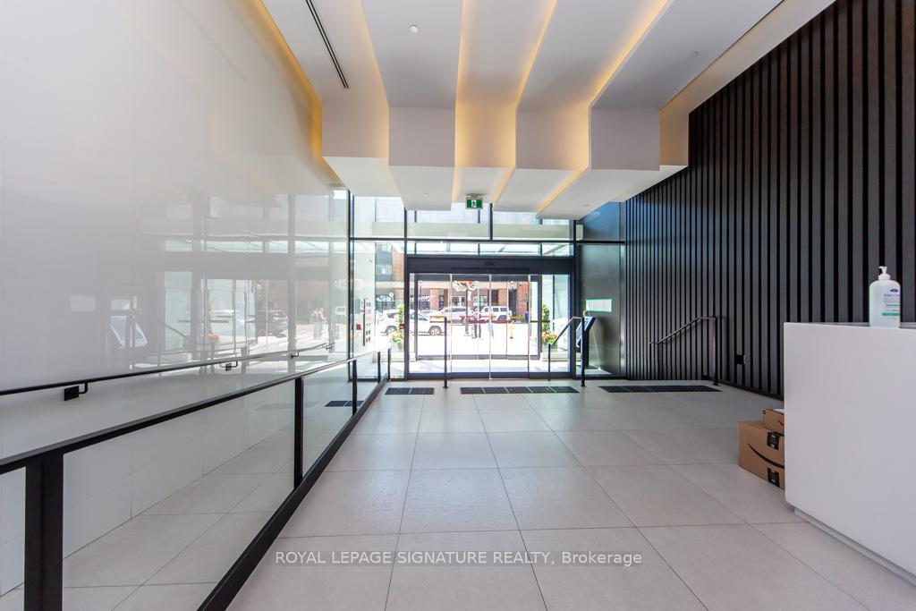 Photo 3 of Unit 1019, 158 Front Street E, Toronto, Moss Park — HOMEH
